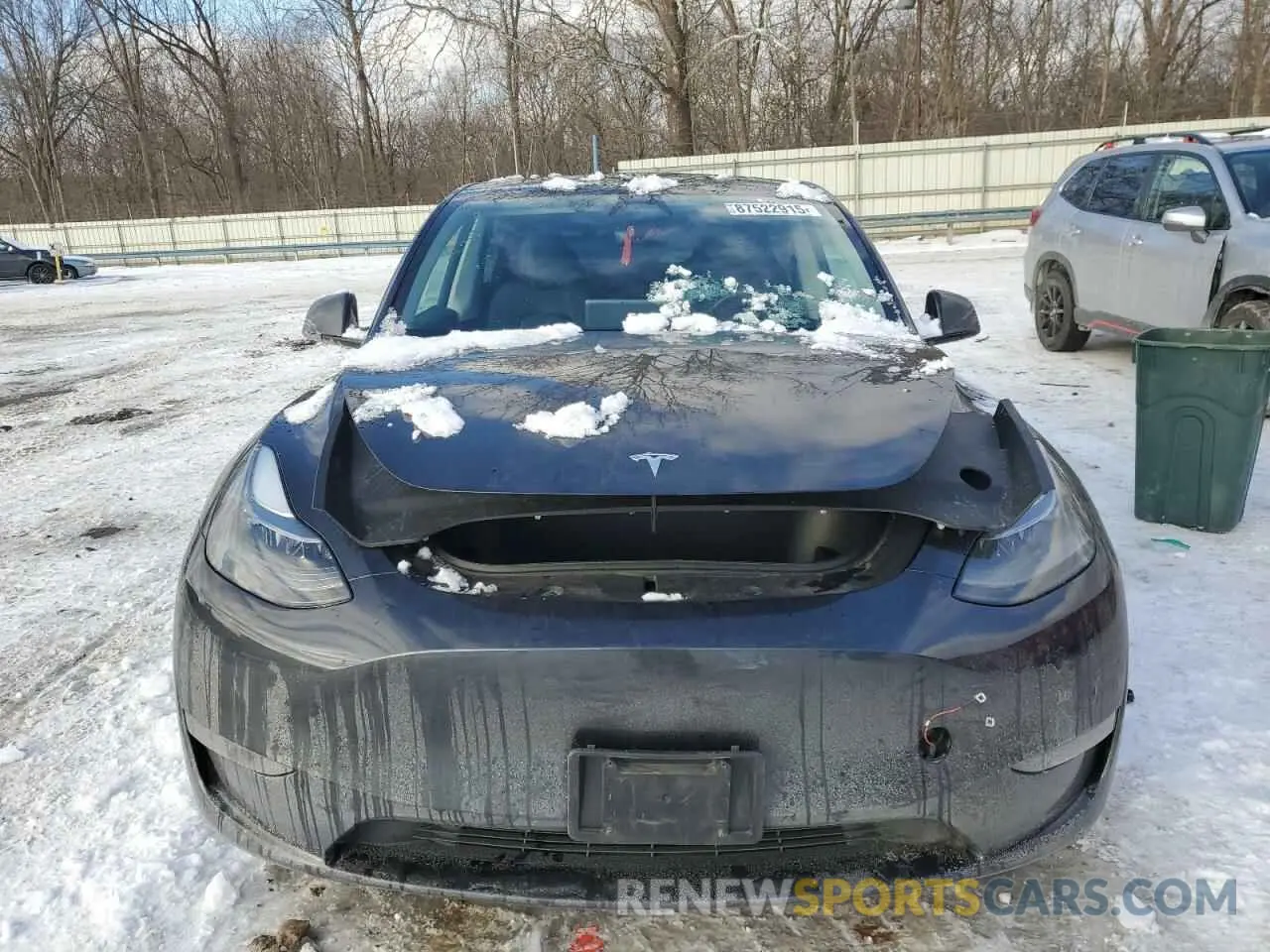 5 fotografías del automóvil dañado 7SAYGDED6RF014455 TESLA MODEL Y 2024