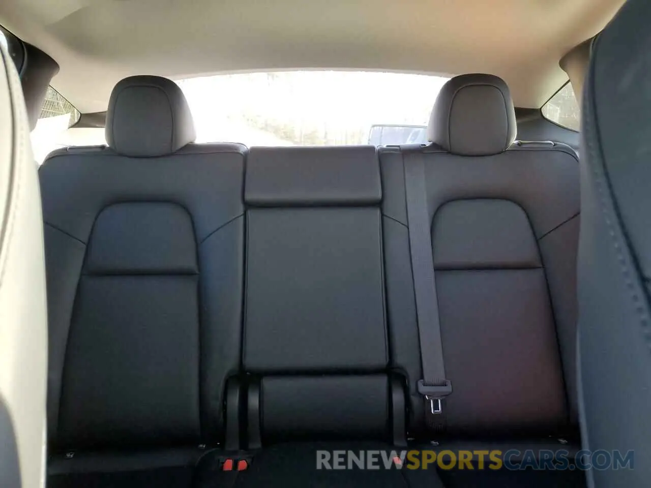 10 fotografías del automóvil dañado 7SAYGDED6RF027481 TESLA MODEL Y 2024