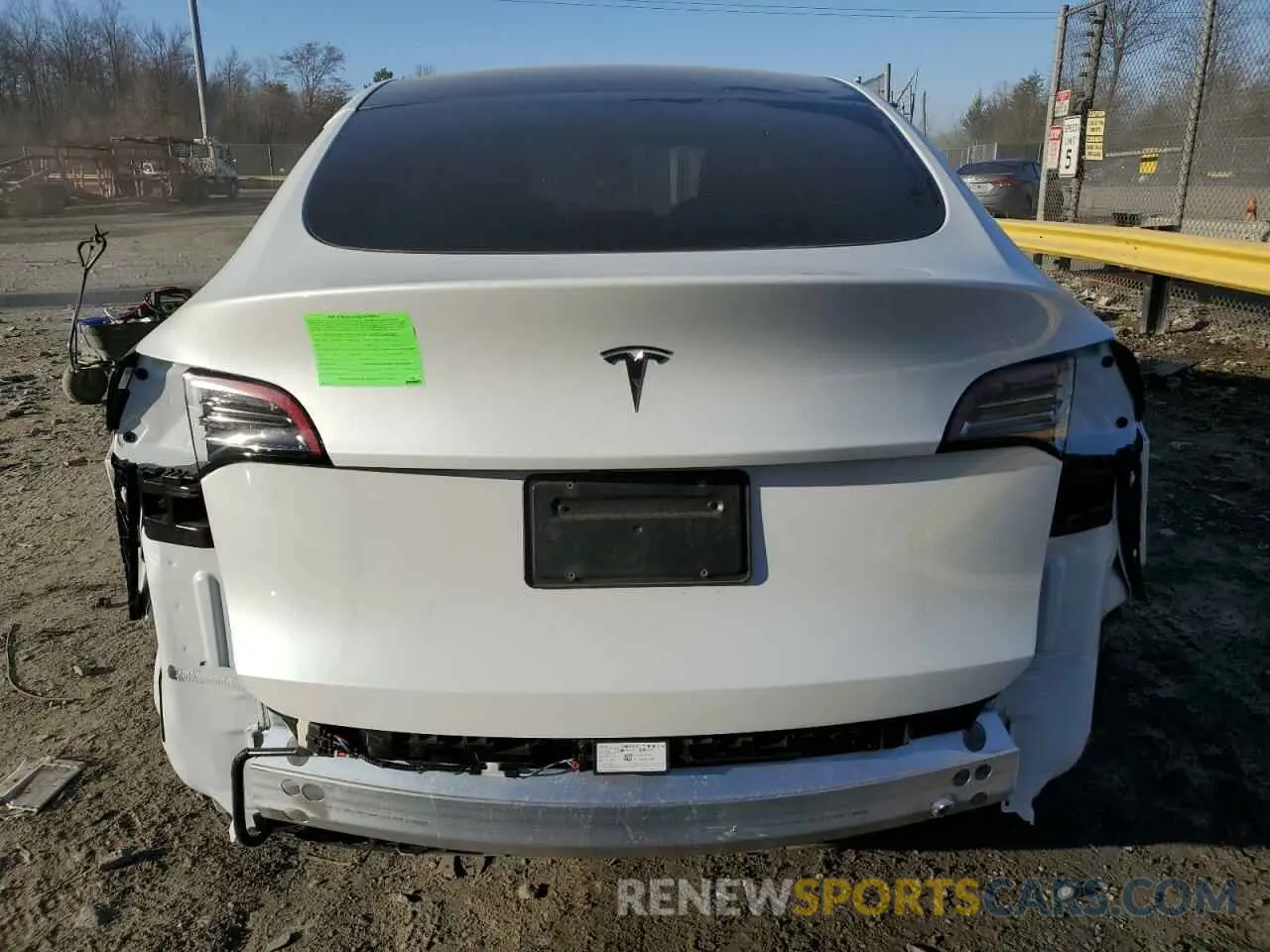 6 fotografías del automóvil dañado 7SAYGDED6RF027481 TESLA MODEL Y 2024