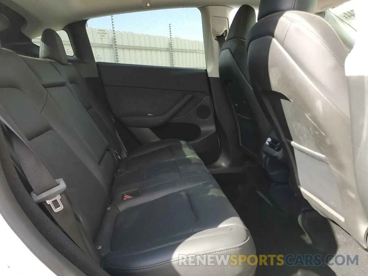 11 fotografías del automóvil dañado 7SAYGDED6RF044376 TESLA MODEL Y 2024