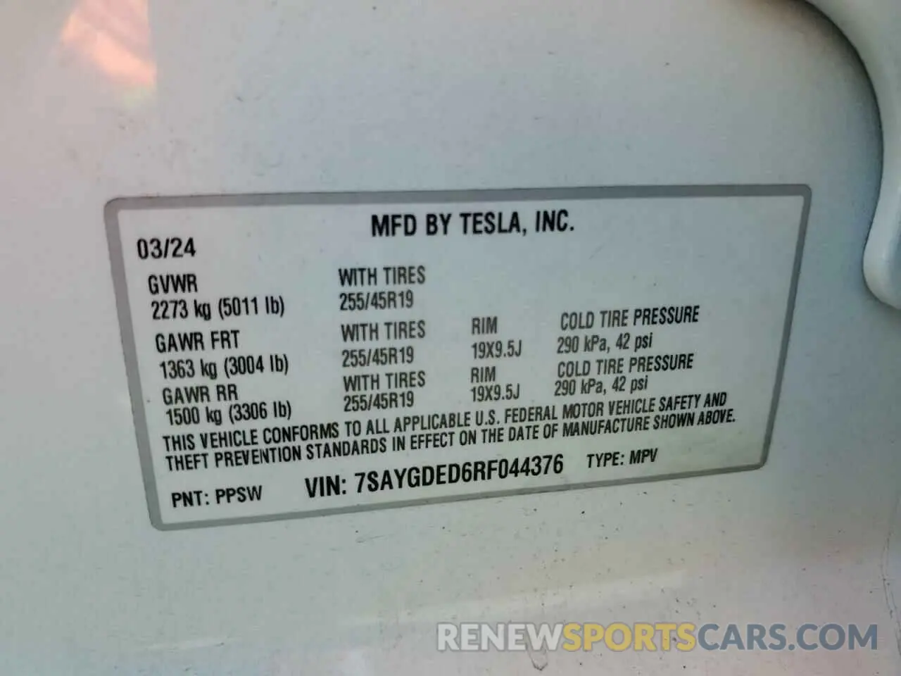 14 fotografías del automóvil dañado 7SAYGDED6RF044376 TESLA MODEL Y 2024