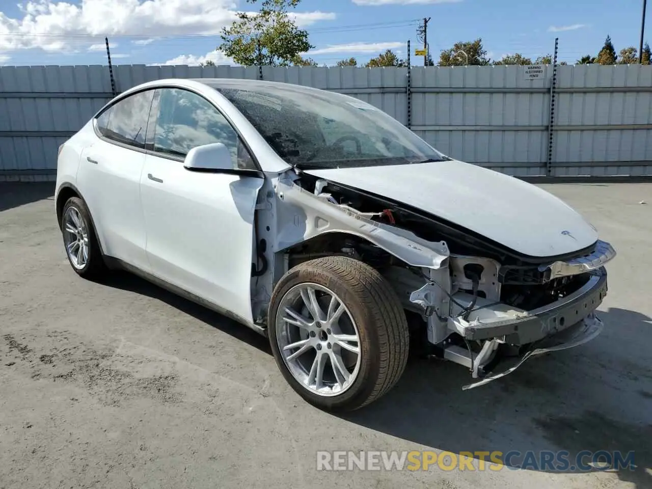 4 fotografías del automóvil dañado 7SAYGDED6RF044376 TESLA MODEL Y 2024