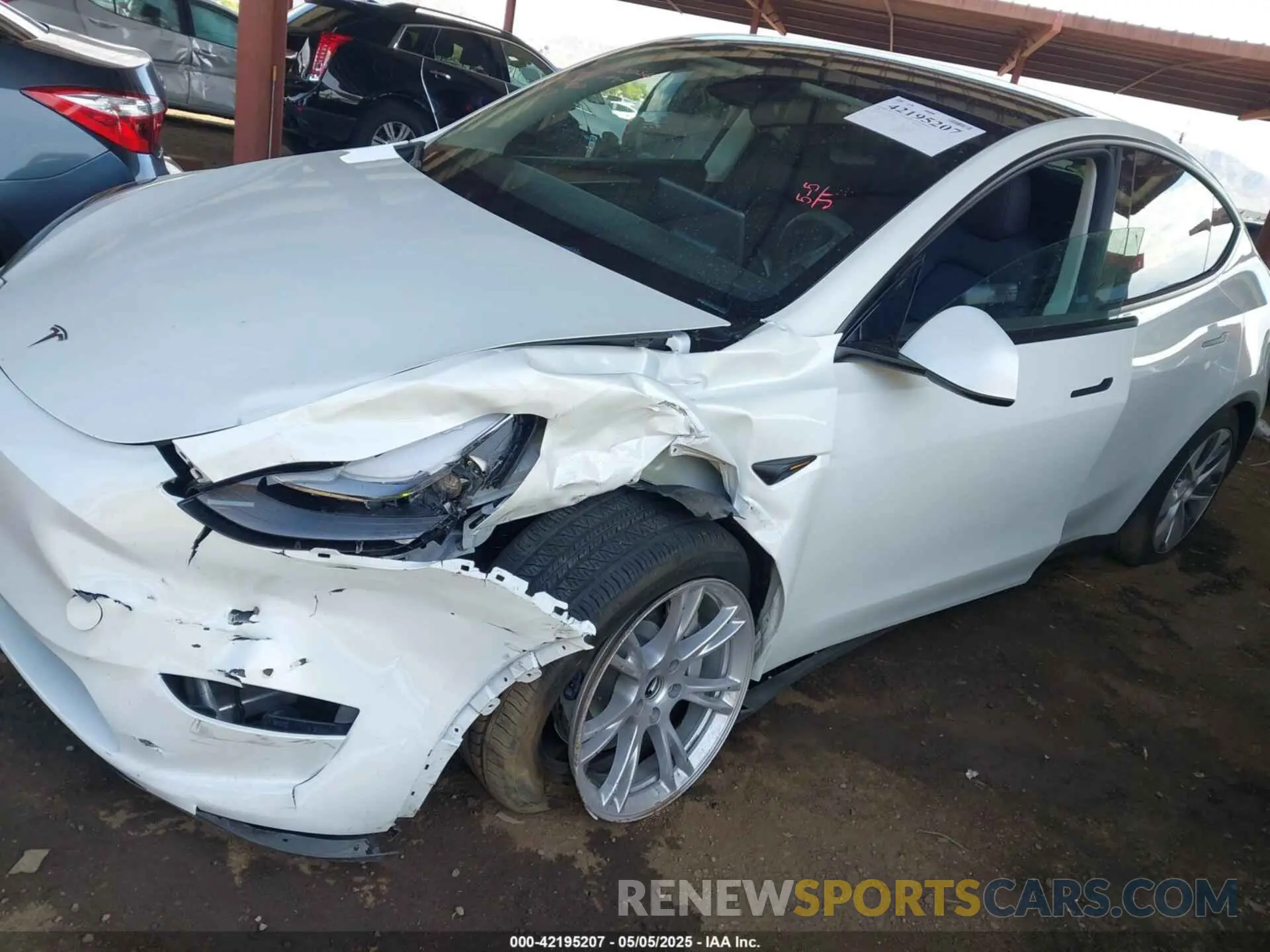 6 fotografías del automóvil dañado 7SAYGDED6RF056253 TESLA MODEL Y 2024