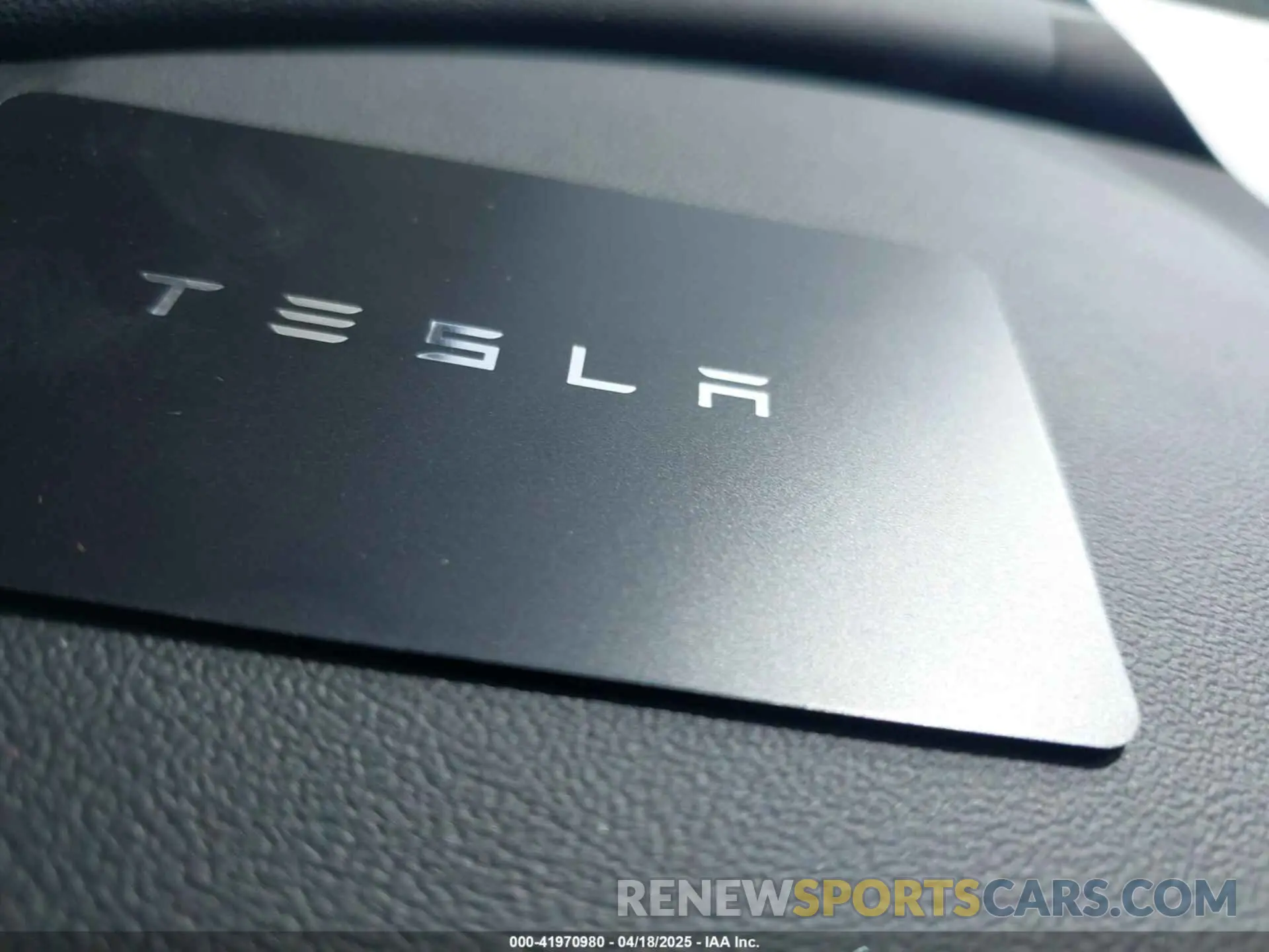 11 fotografías del automóvil dañado 7SAYGDED6RF160936 TESLA MODEL Y 2024