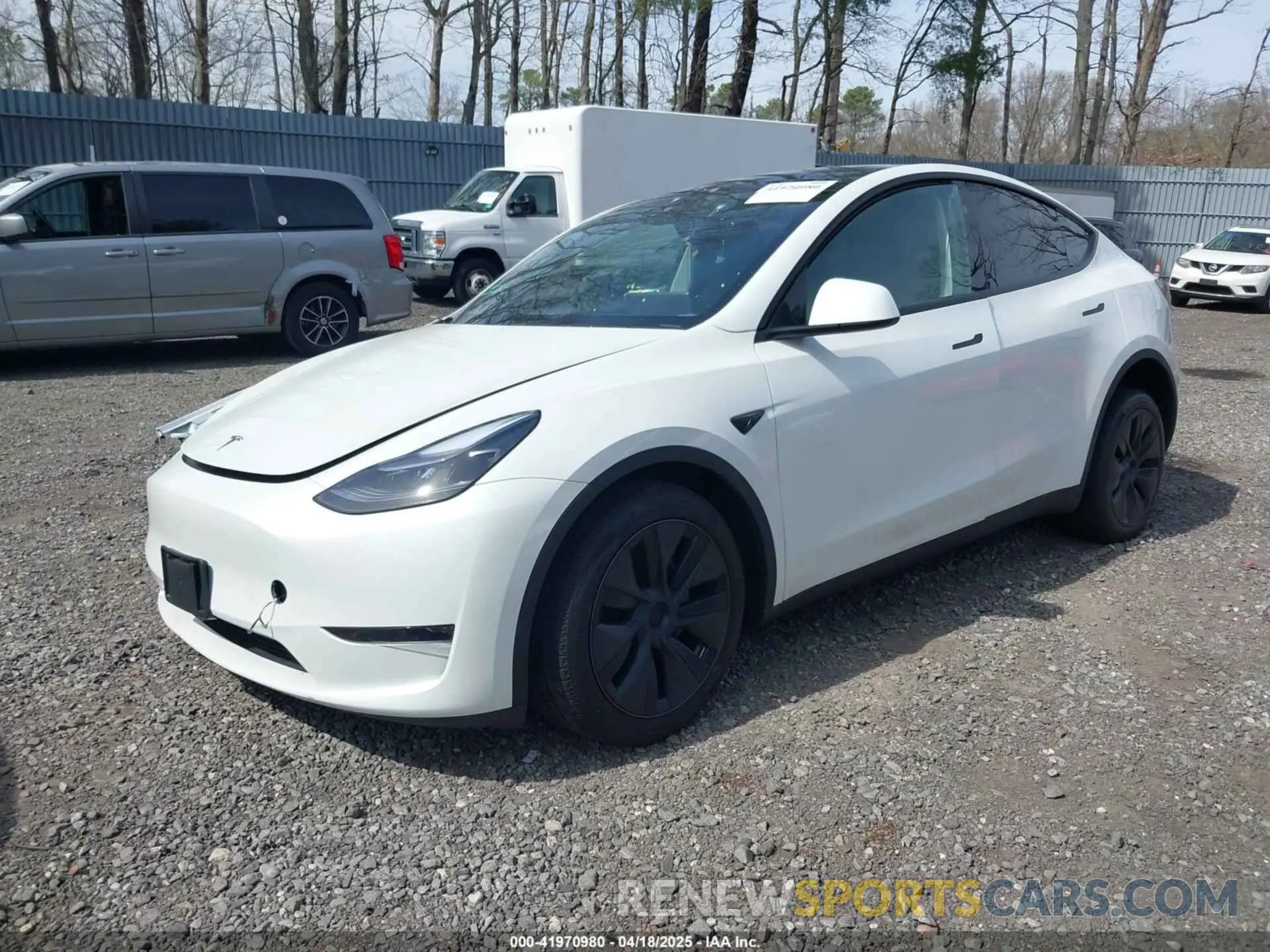 2 fotografías del automóvil dañado 7SAYGDED6RF160936 TESLA MODEL Y 2024
