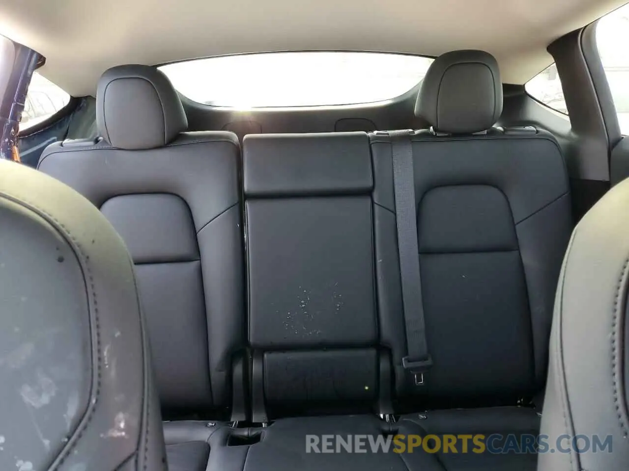 10 fotografías del automóvil dañado 7SAYGDED6RF170446 TESLA MODEL Y 2024