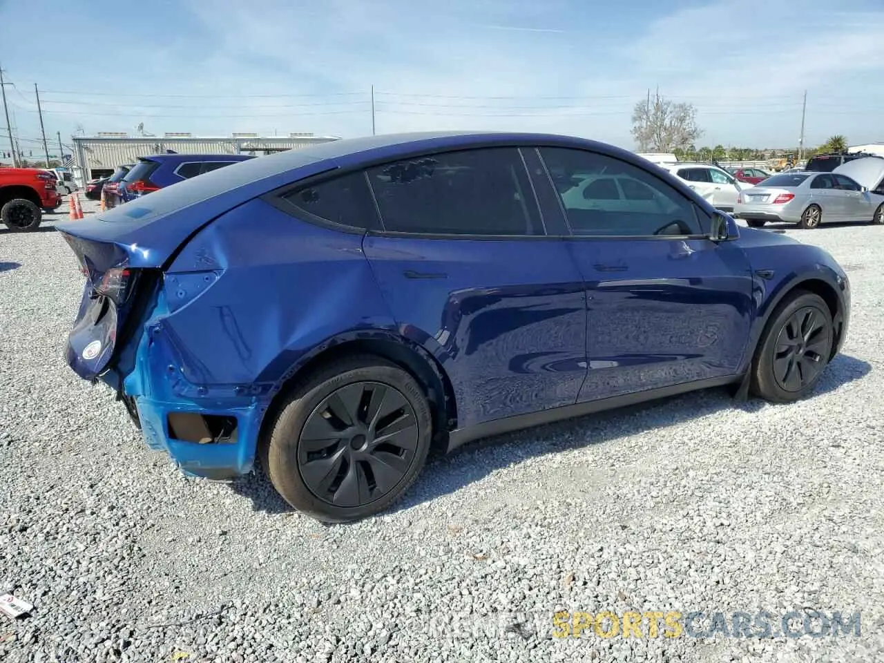 3 fotografías del automóvil dañado 7SAYGDED6RF170446 TESLA MODEL Y 2024