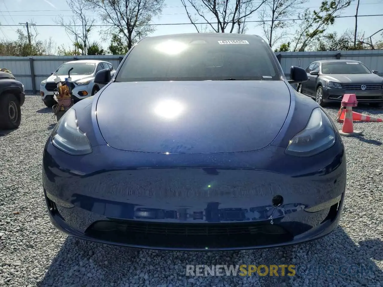 5 fotografías del automóvil dañado 7SAYGDED6RF170446 TESLA MODEL Y 2024