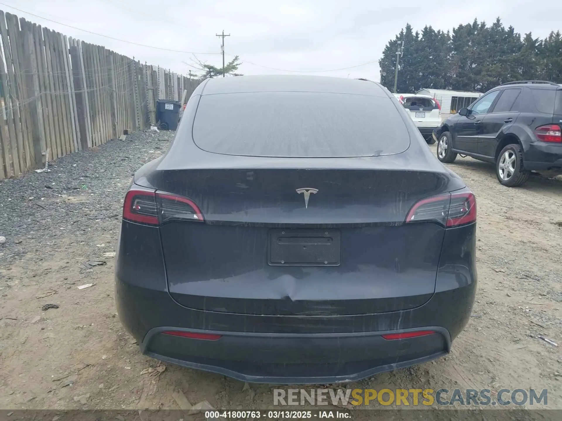 15 fotografías del automóvil dañado 7SAYGDED6RF190762 TESLA MODEL Y 2024