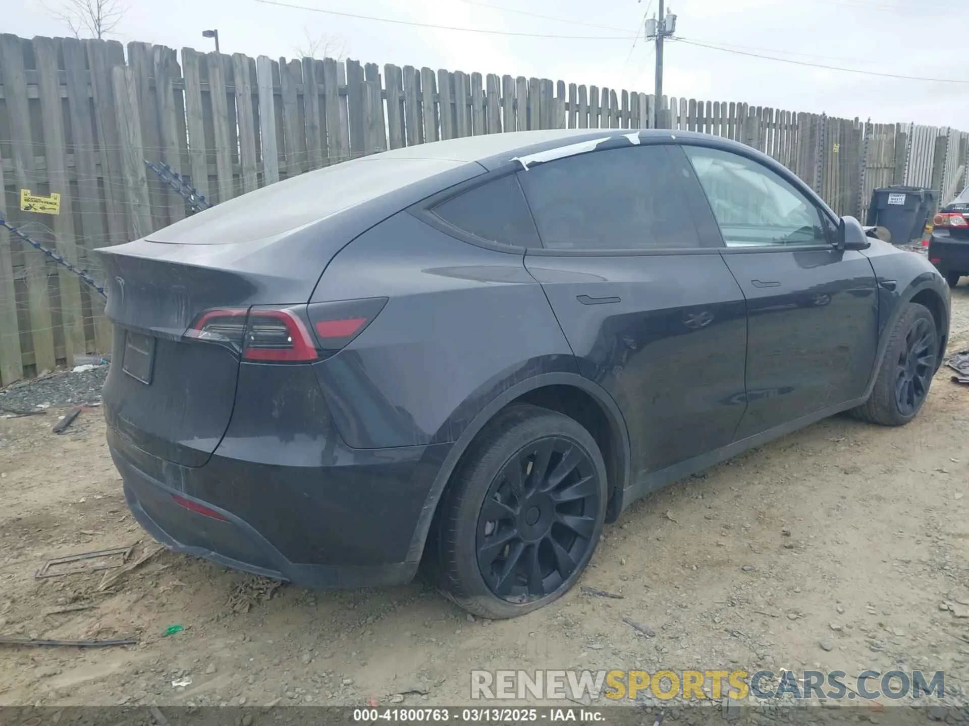 4 fotografías del automóvil dañado 7SAYGDED6RF190762 TESLA MODEL Y 2024