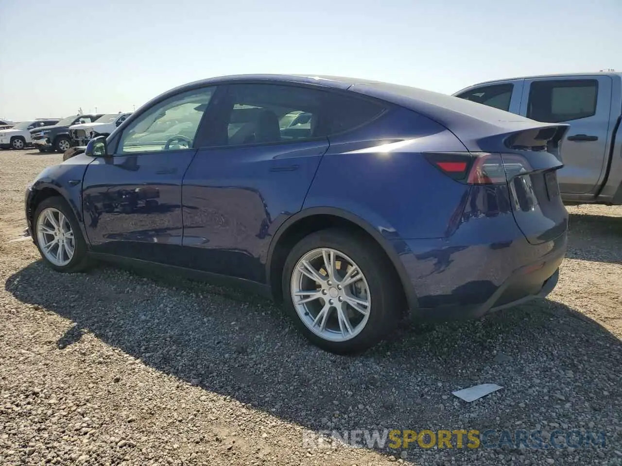 2 fotografías del automóvil dañado 7SAYGDED7RF043835 TESLA MODEL Y 2024
