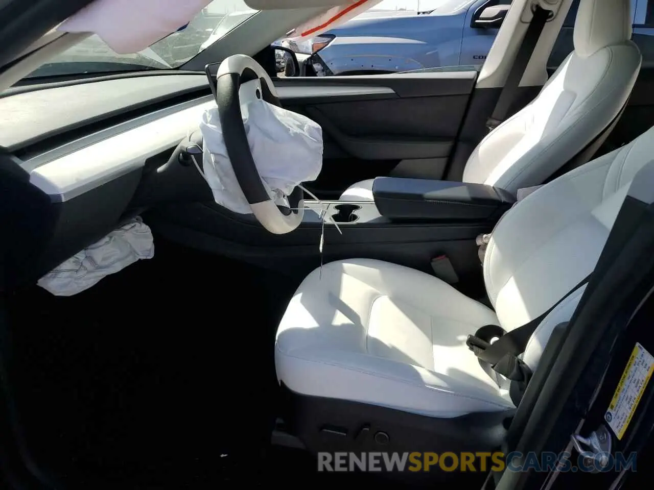7 fotografías del automóvil dañado 7SAYGDED7RF043835 TESLA MODEL Y 2024