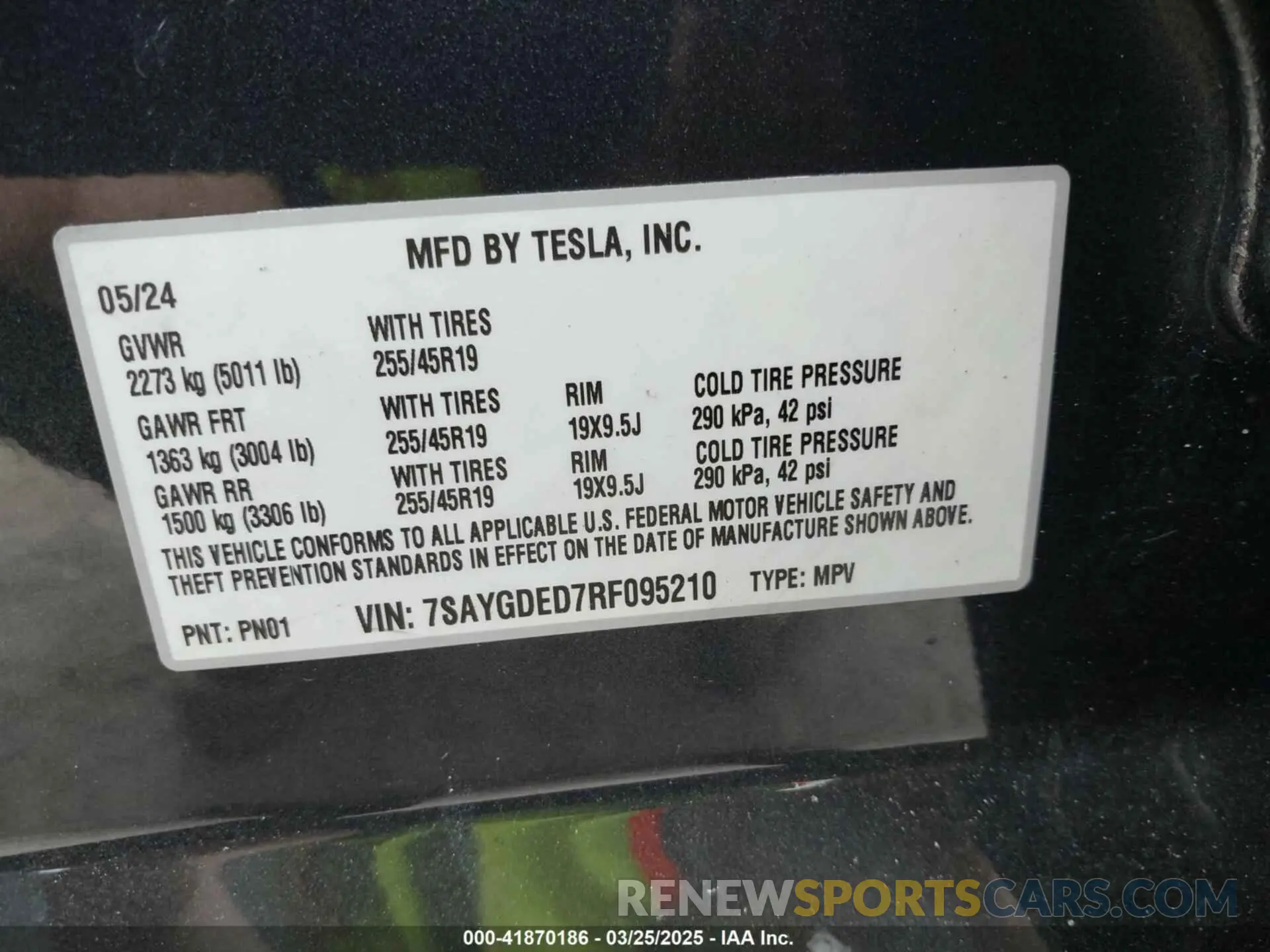9 fotografías del automóvil dañado 7SAYGDED7RF095210 TESLA MODEL Y 2024