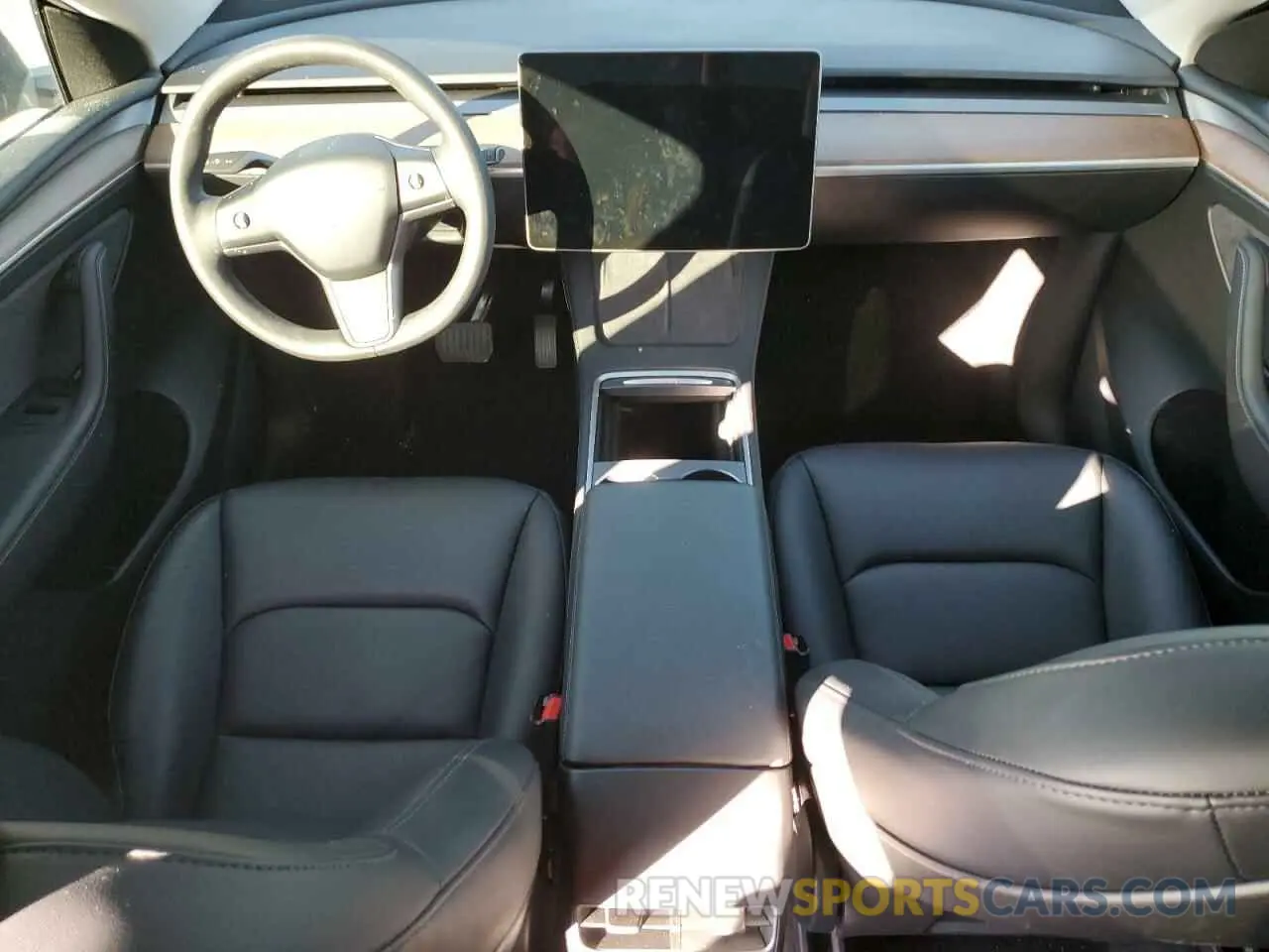 8 fotografías del automóvil dañado 7SAYGDED7RF108604 TESLA MODEL Y 2024