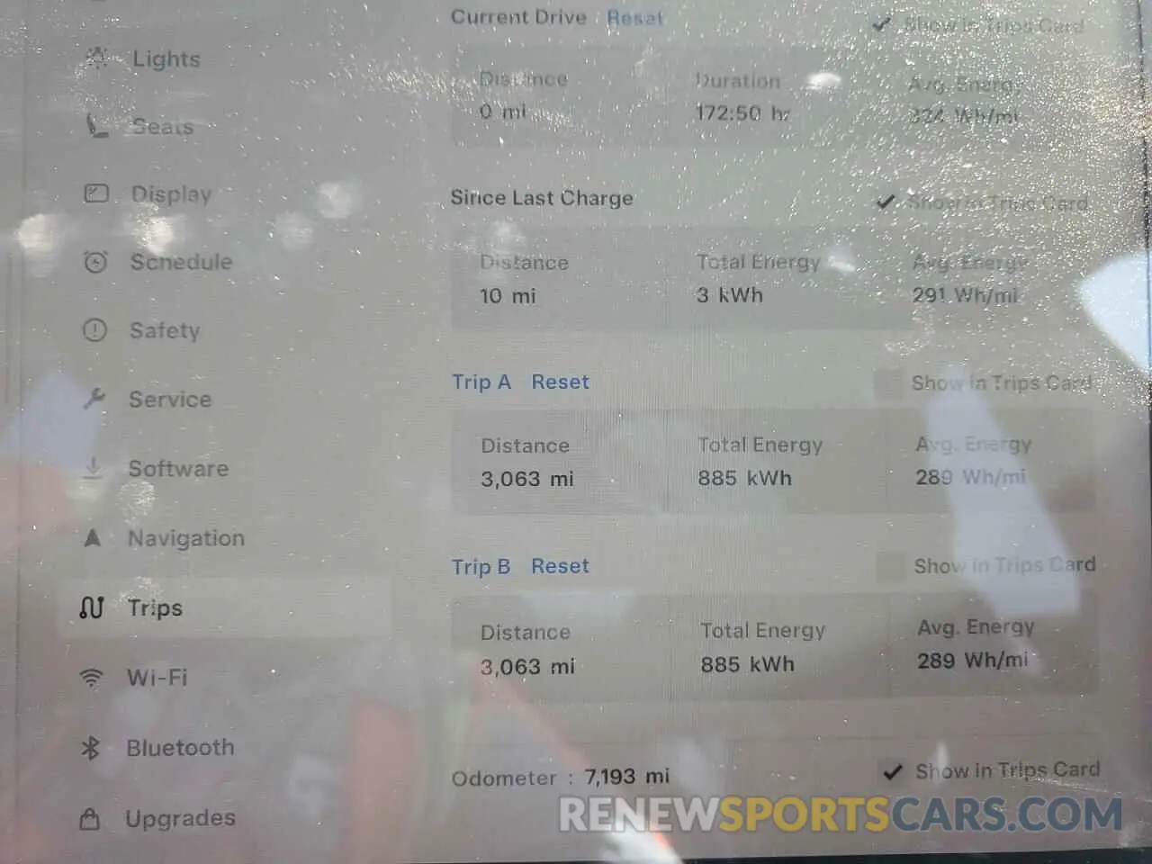 9 fotografías del automóvil dañado 7SAYGDED7RF163537 TESLA MODEL Y 2024