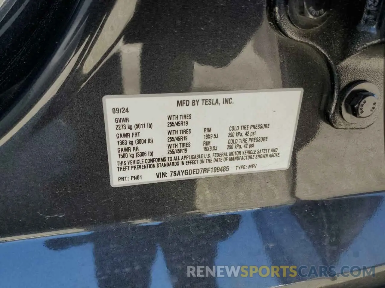 15 fotografías del automóvil dañado 7SAYGDED7RF199485 TESLA MODEL Y 2024