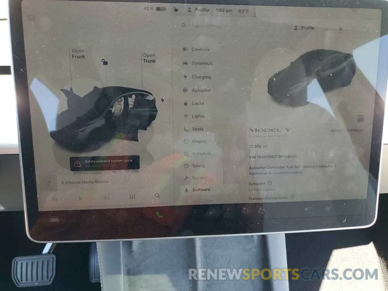 9 fotografías del automóvil dañado 7SAYGDED7RF199485 TESLA MODEL Y 2024