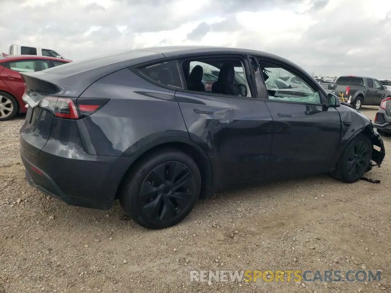 3 fotografías del automóvil dañado 7SAYGDED8RA330470 TESLA MODEL Y 2024