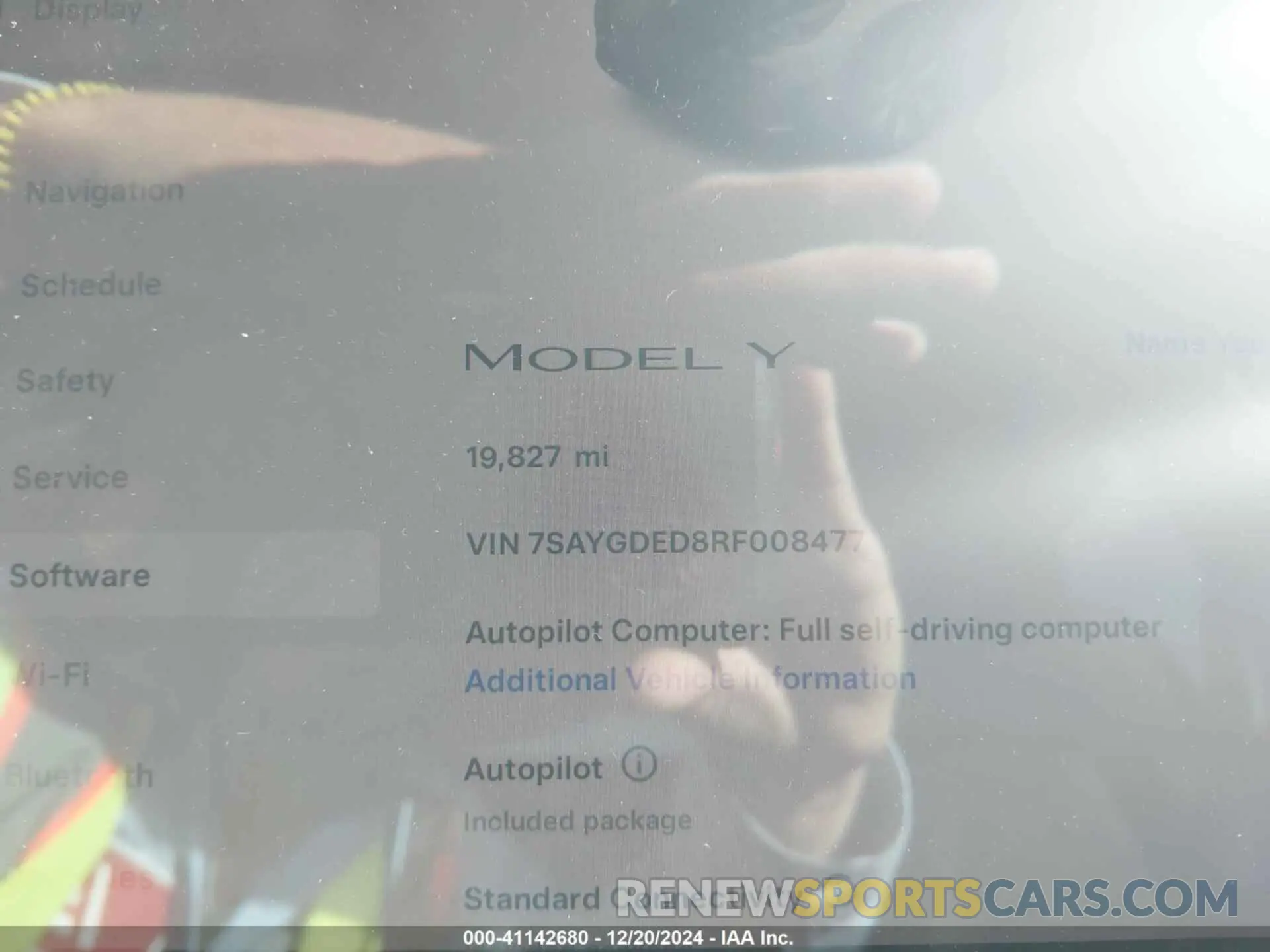 7 fotografías del automóvil dañado 7SAYGDED8RF008477 TESLA MODEL Y 2024