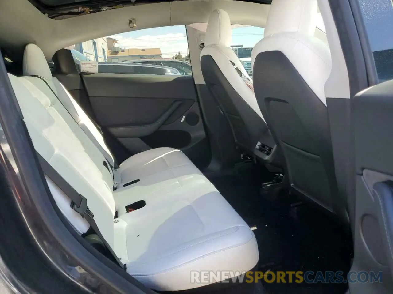 11 fotografías del automóvil dañado 7SAYGDED8RF023965 TESLA MODEL Y 2024
