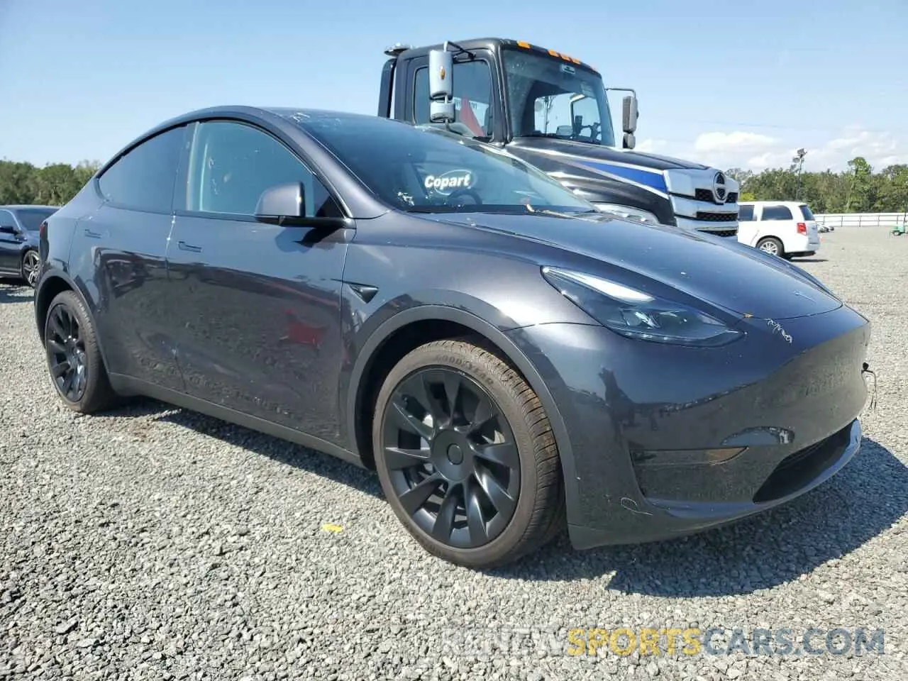 4 fotografías del automóvil dañado 7SAYGDED8RF091697 TESLA MODEL Y 2024