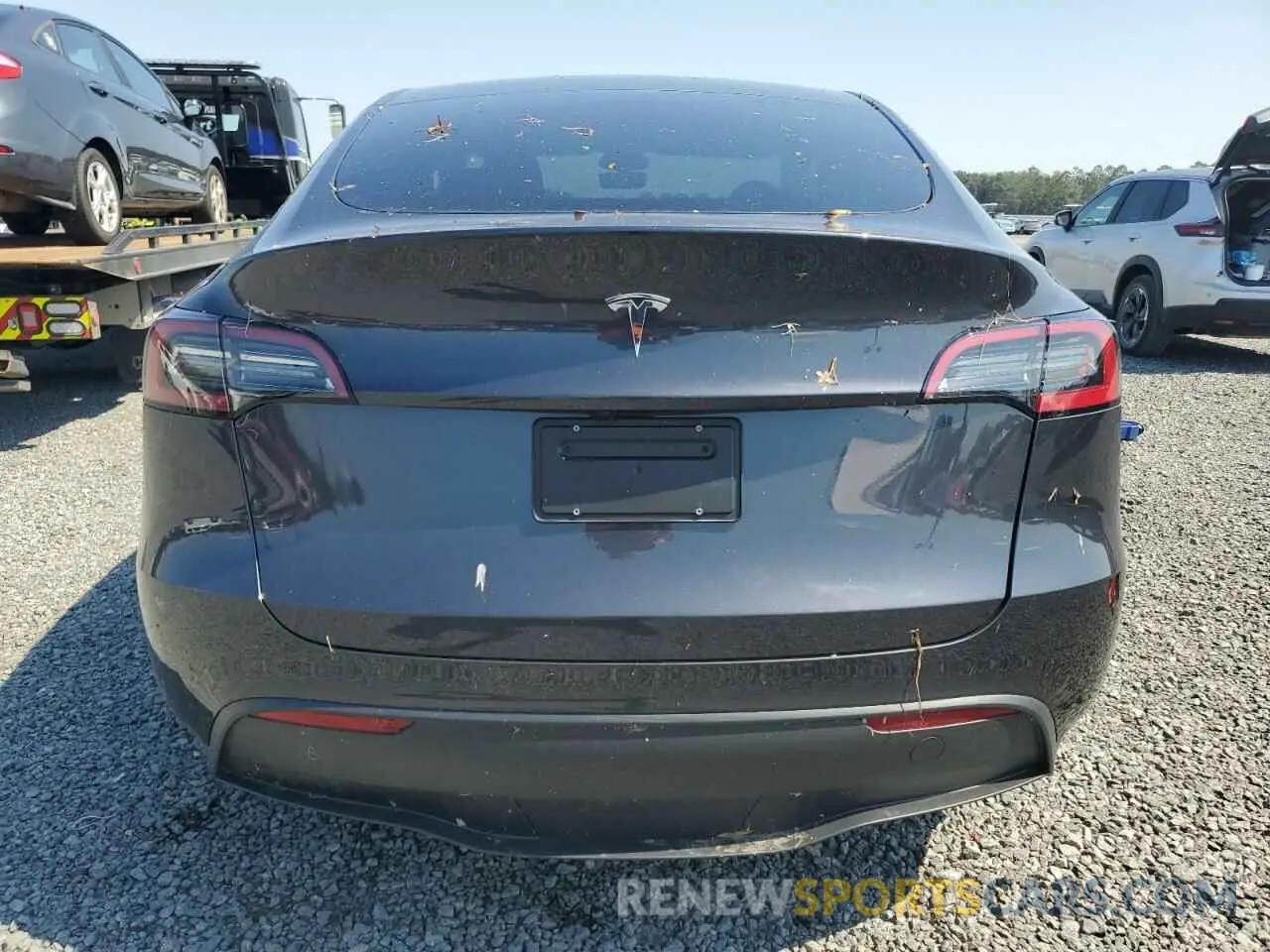 6 fotografías del automóvil dañado 7SAYGDED8RF091697 TESLA MODEL Y 2024