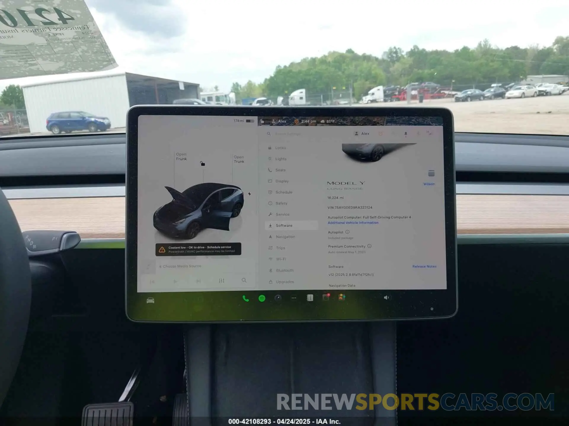 18 fotografías del automóvil dañado 7SAYGDED9RA323124 TESLA MODEL Y 2024