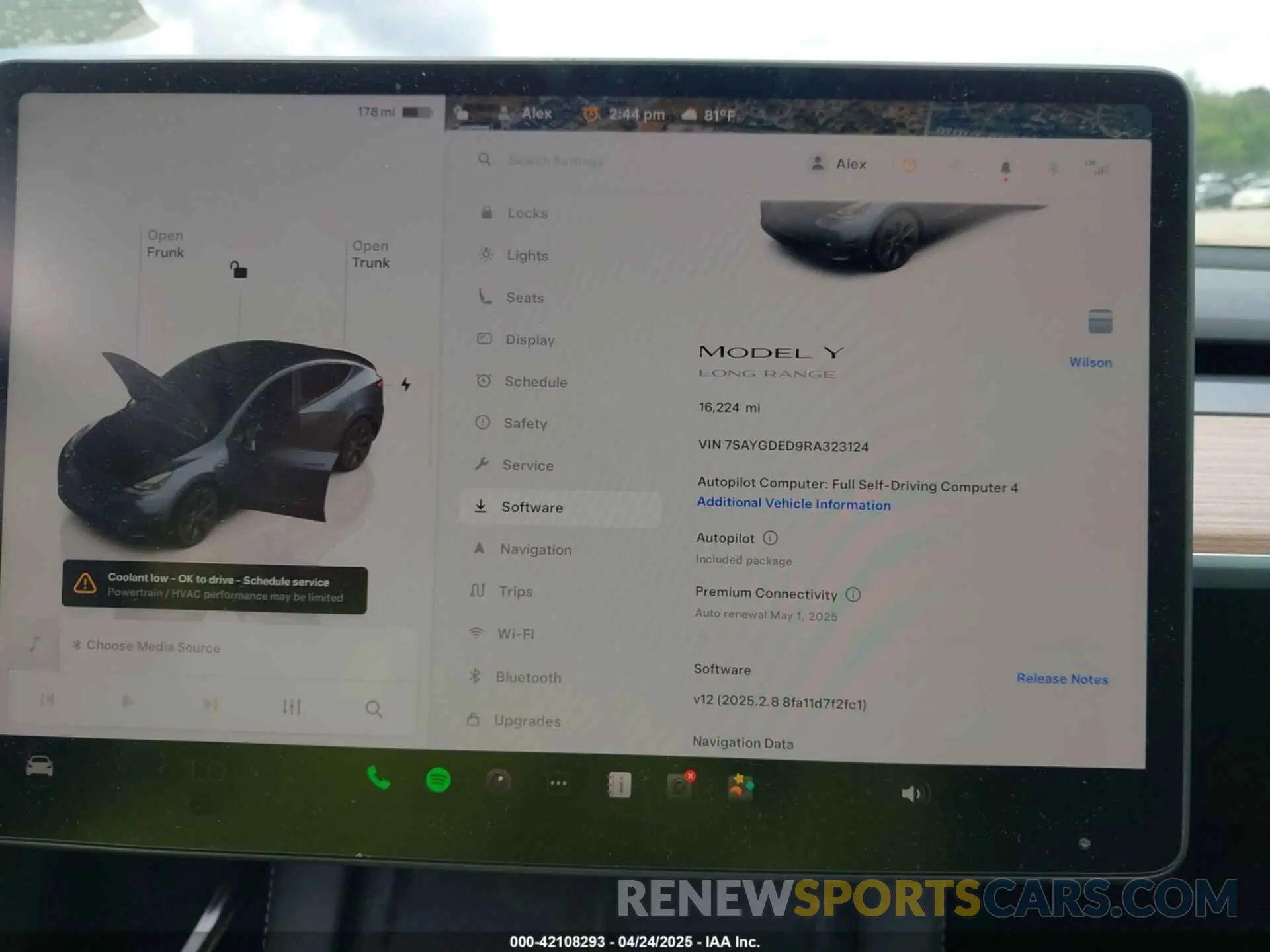 7 fotografías del automóvil dañado 7SAYGDED9RA323124 TESLA MODEL Y 2024