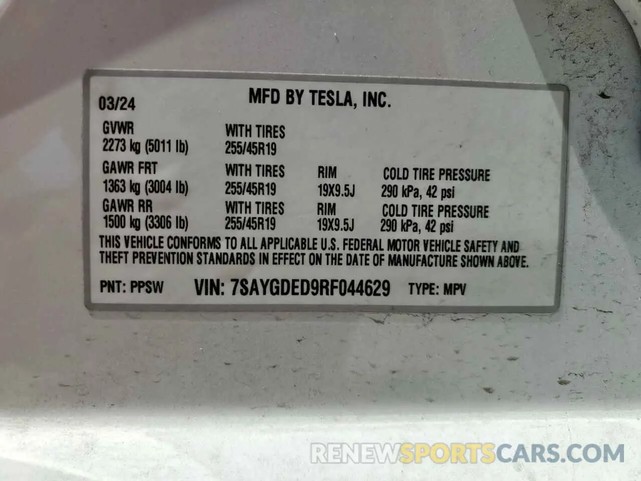 14 fotografías del automóvil dañado 7SAYGDED9RF044629 TESLA MODEL Y 2024