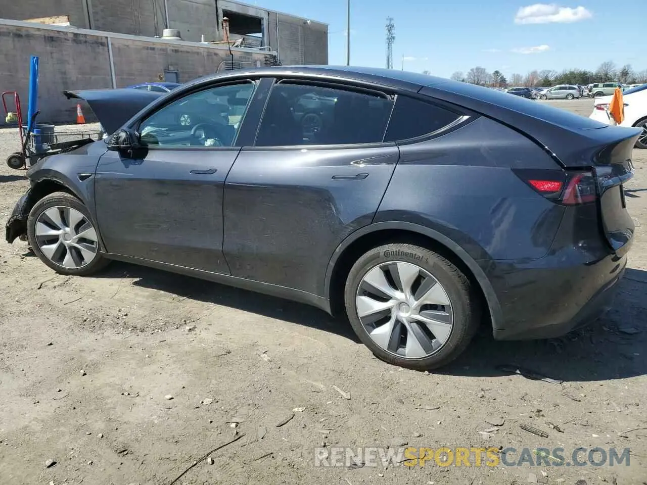 2 fotografías del automóvil dañado 7SAYGDED9RF091711 TESLA MODEL Y 2024