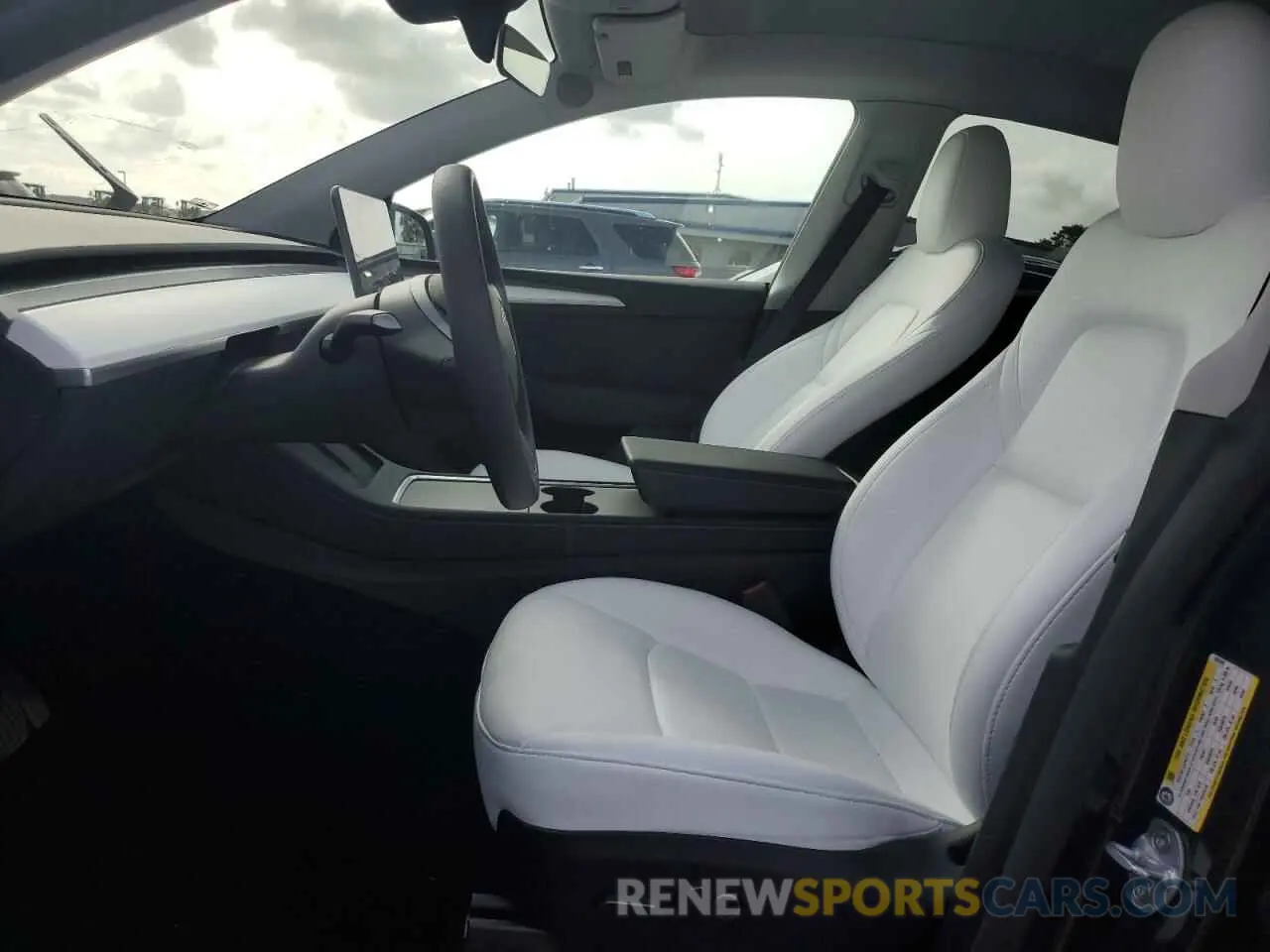 7 fotografías del automóvil dañado 7SAYGDED9RF092955 TESLA MODEL Y 2024