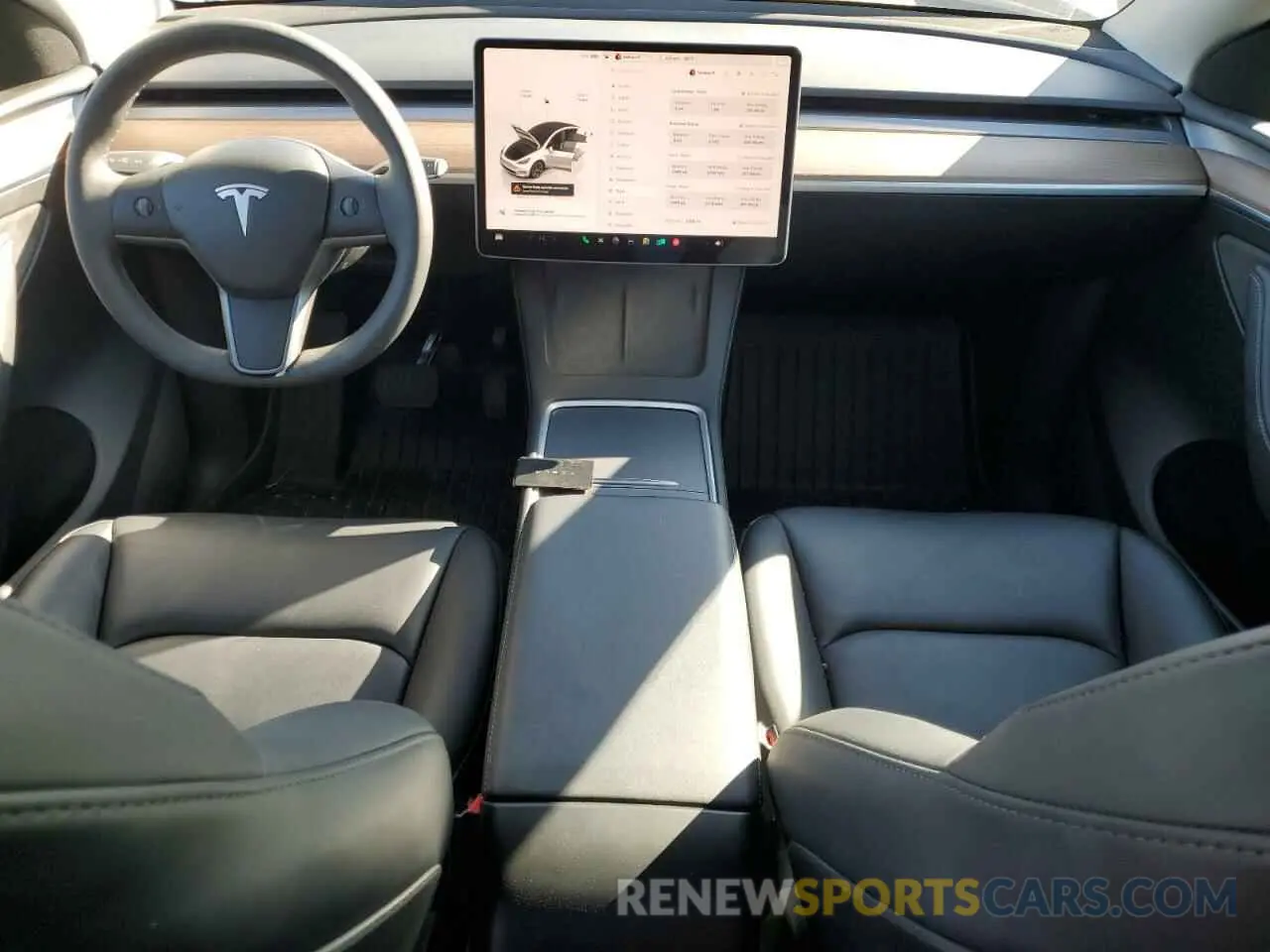 8 fotografías del automóvil dañado 7SAYGDED9RF094494 TESLA MODEL Y 2024