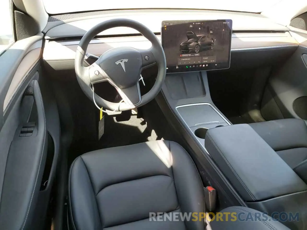 8 fotografías del automóvil dañado 7SAYGDED9RF194952 TESLA MODEL Y 2024