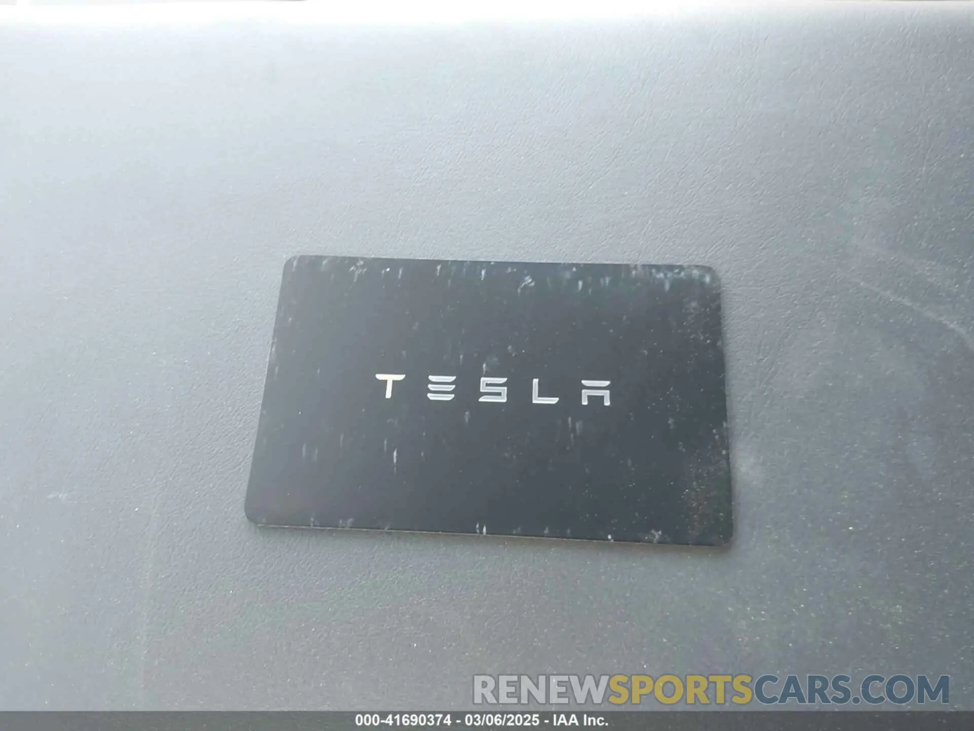 11 fotografías del automóvil dañado 7SAYGDEDXRA300743 TESLA MODEL Y 2024