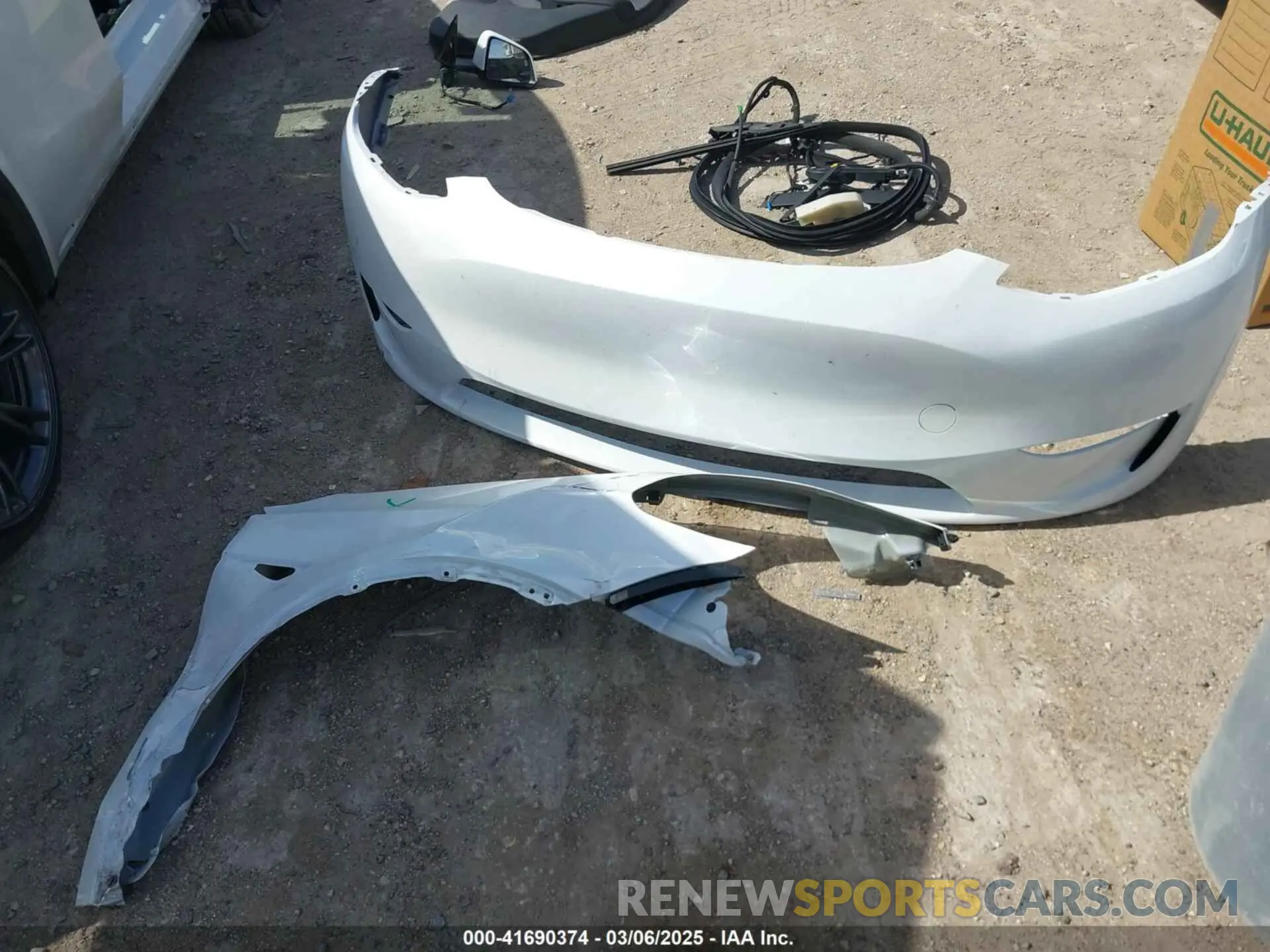 12 fotografías del automóvil dañado 7SAYGDEDXRA300743 TESLA MODEL Y 2024