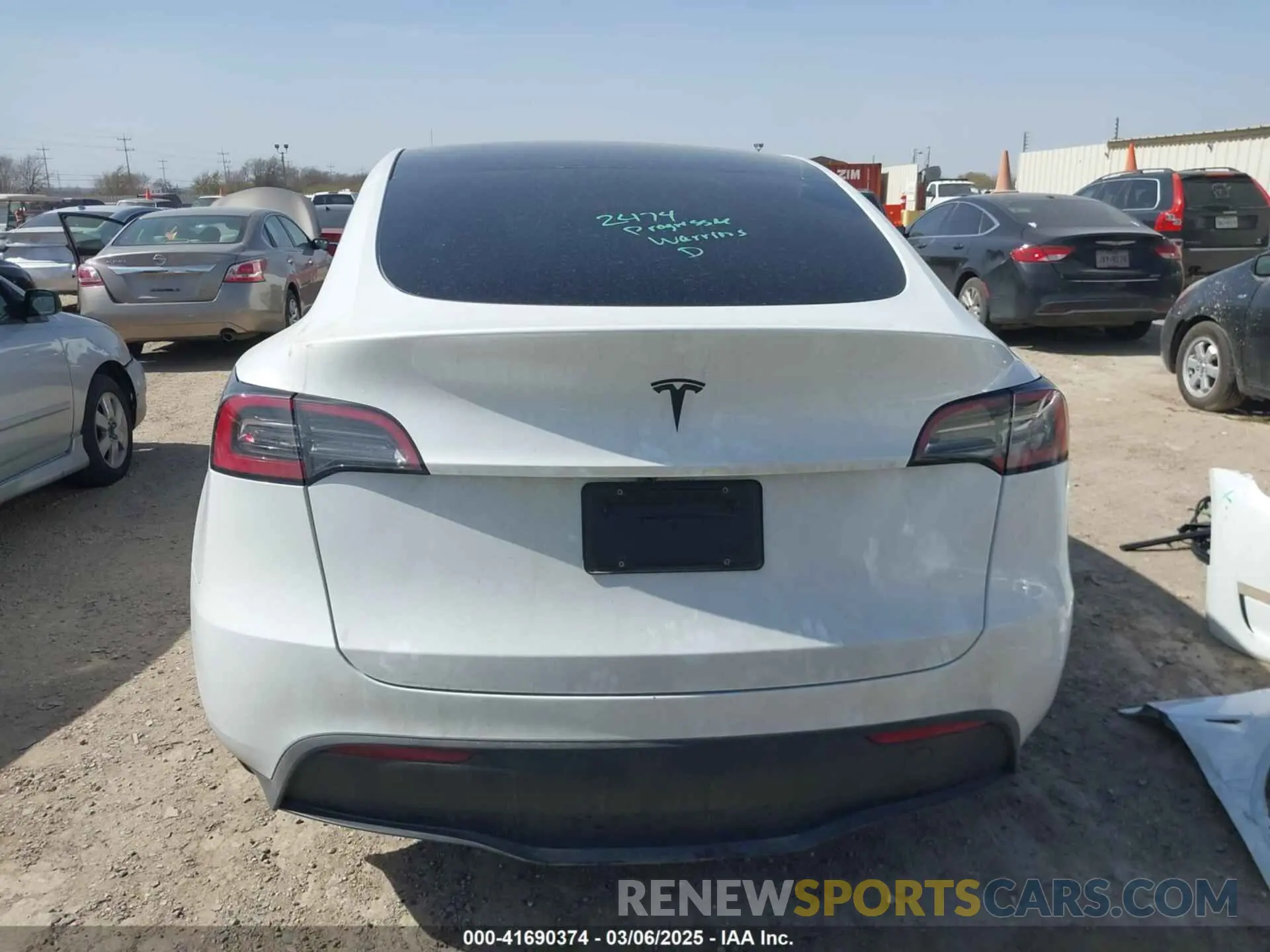 17 fotografías del automóvil dañado 7SAYGDEDXRA300743 TESLA MODEL Y 2024