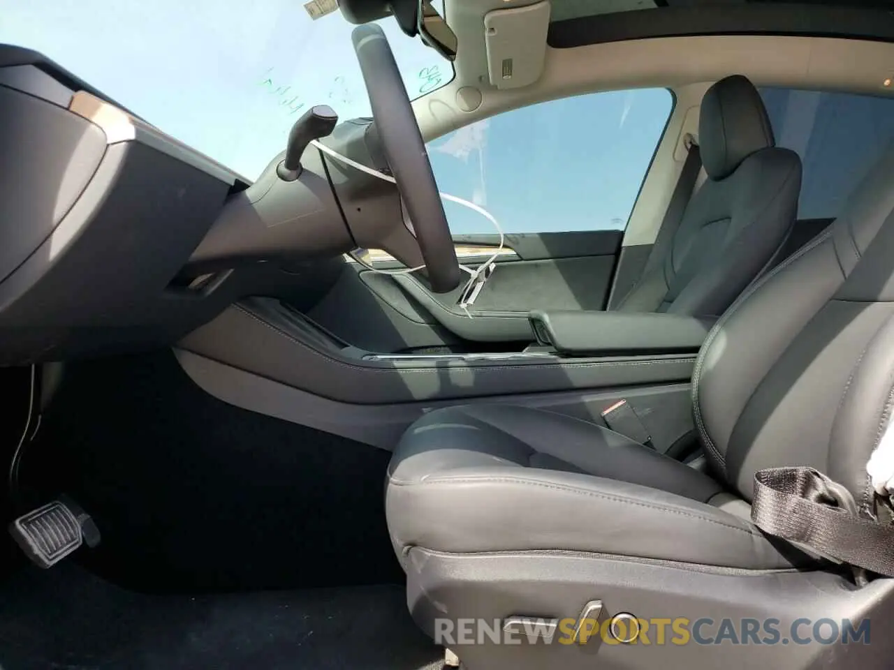 7 fotografías del automóvil dañado 7SAYGDEDXRA327652 TESLA MODEL Y 2024