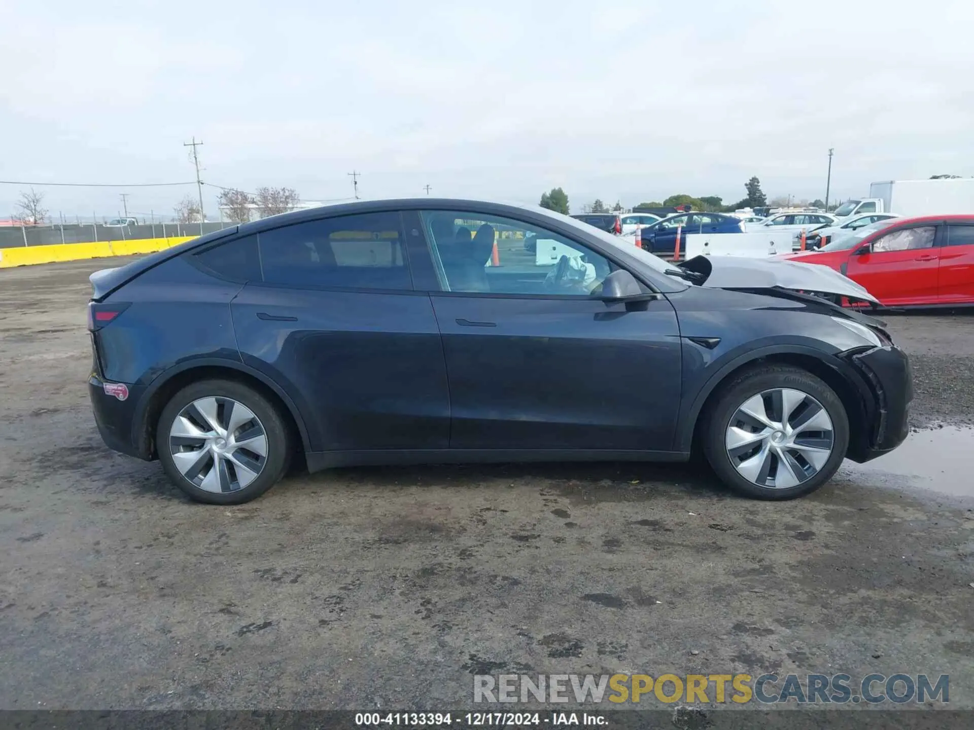 13 fotografías del automóvil dañado 7SAYGDEDXRF039696 TESLA MODEL Y 2024