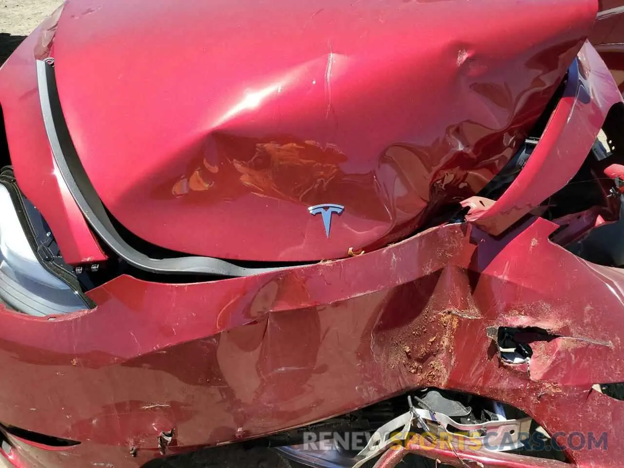 11 fotografías del automóvil dañado 7SAYGDEDXRF091121 TESLA MODEL Y 2024
