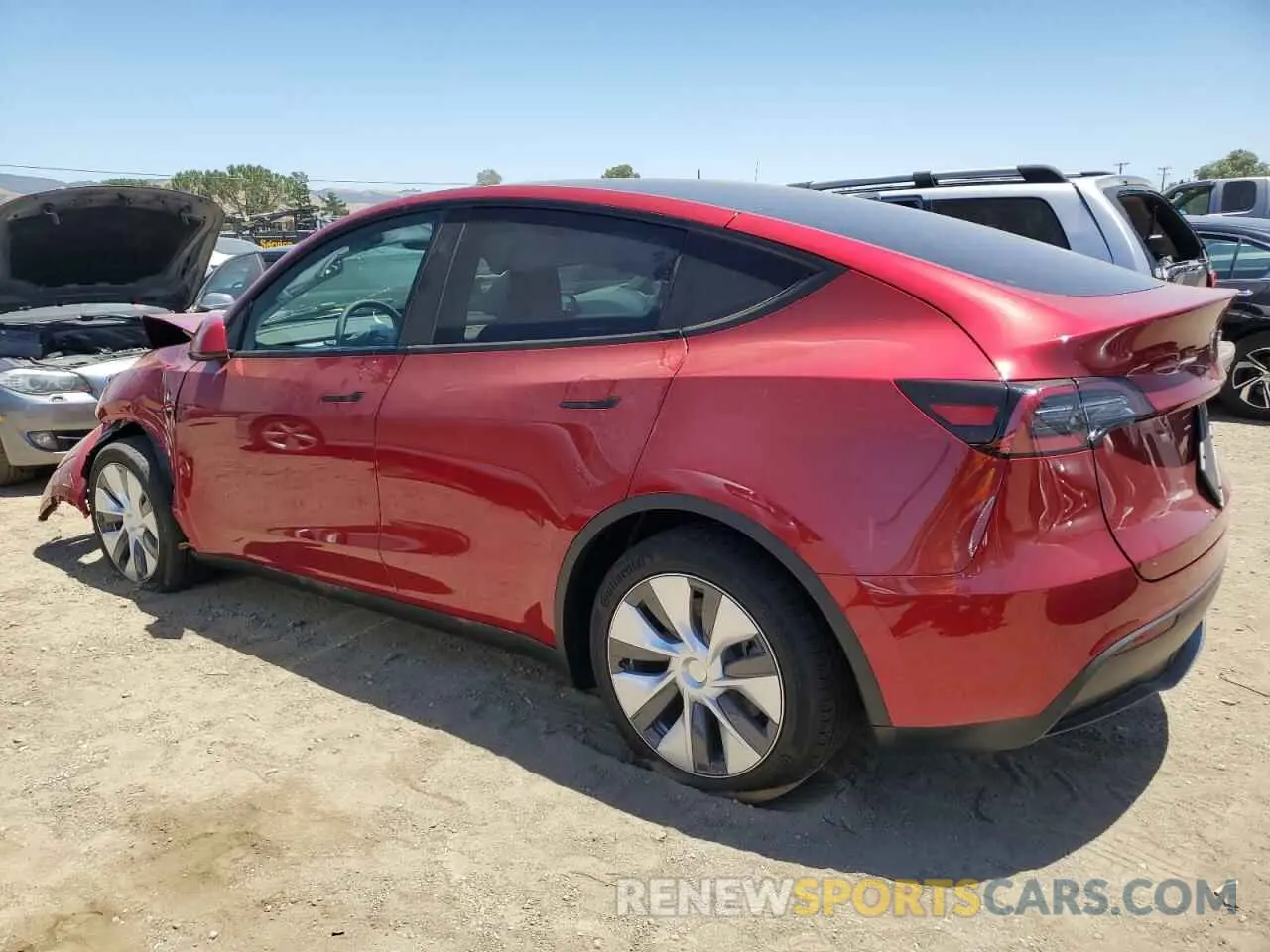2 fotografías del automóvil dañado 7SAYGDEDXRF091121 TESLA MODEL Y 2024