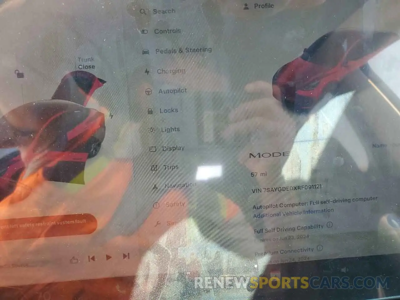 9 fotografías del automóvil dañado 7SAYGDEDXRF091121 TESLA MODEL Y 2024