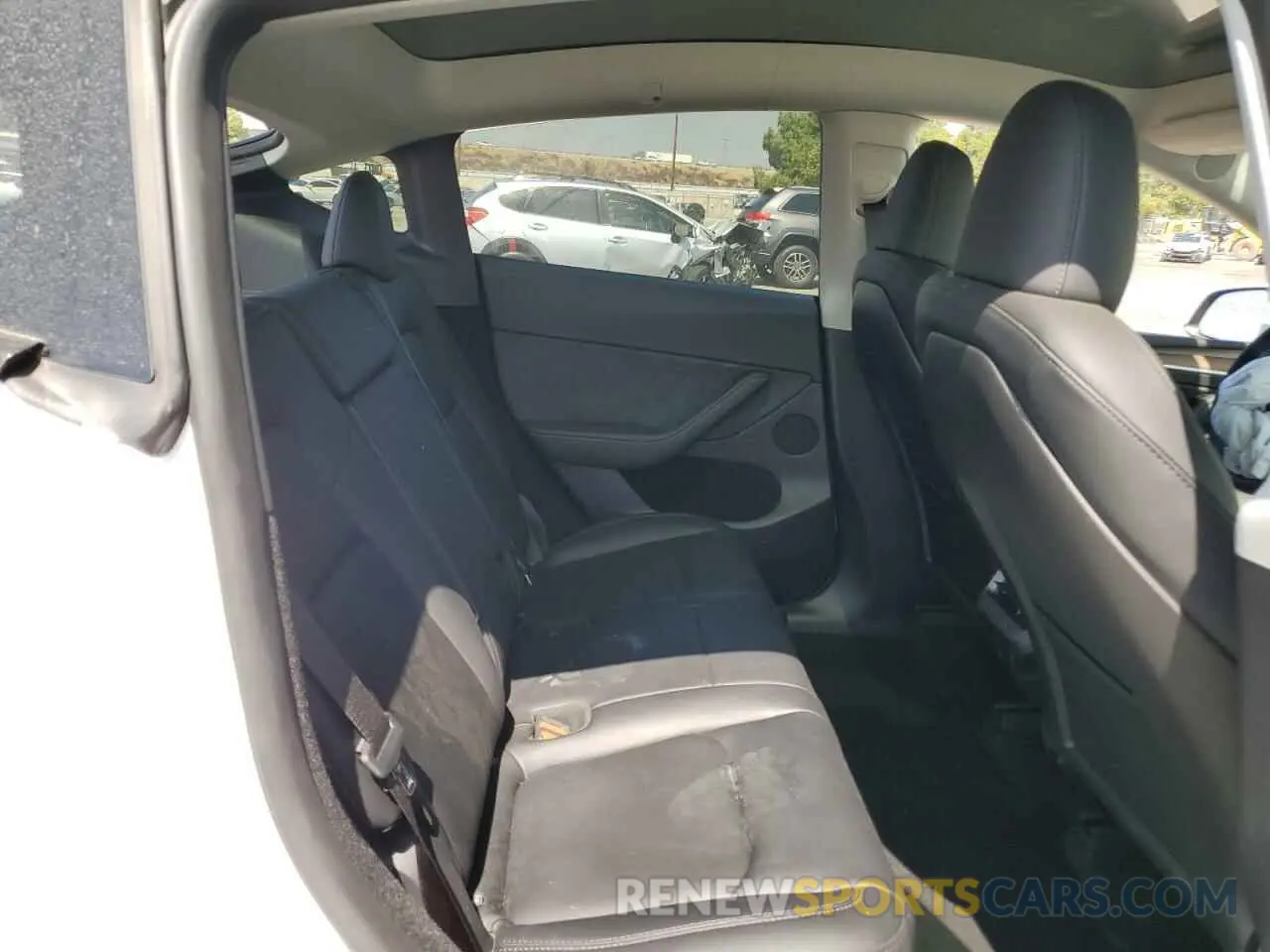 10 fotografías del automóvil dañado 7SAYGDEDXRF092091 TESLA MODEL Y 2024