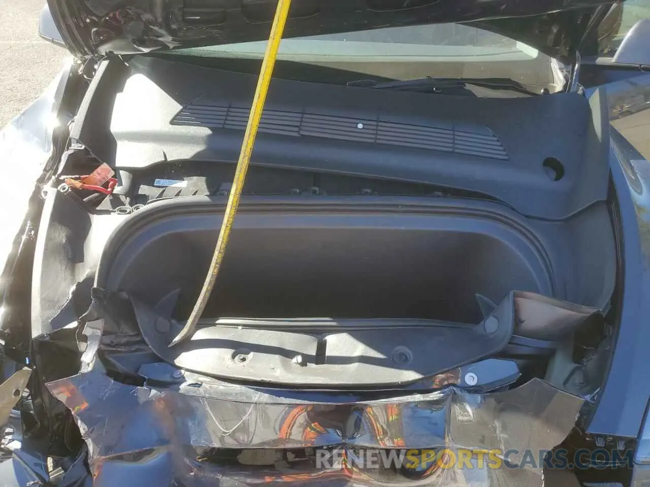 11 fotografías del automóvil dañado 7SAYGDEDXRF112890 TESLA MODEL Y 2024
