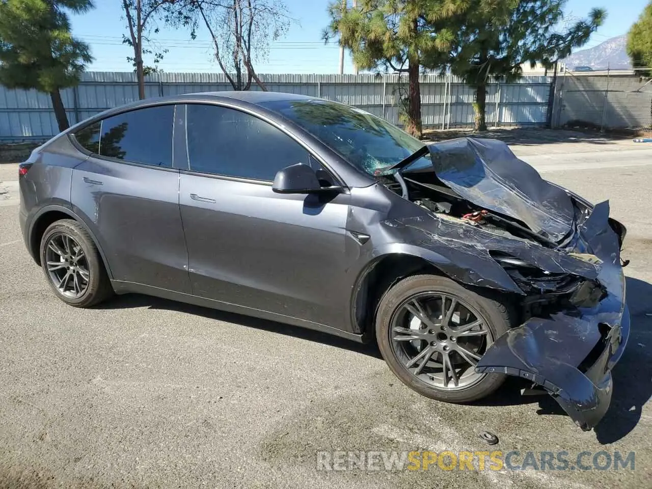 4 fotografías del automóvil dañado 7SAYGDEDXRF112890 TESLA MODEL Y 2024