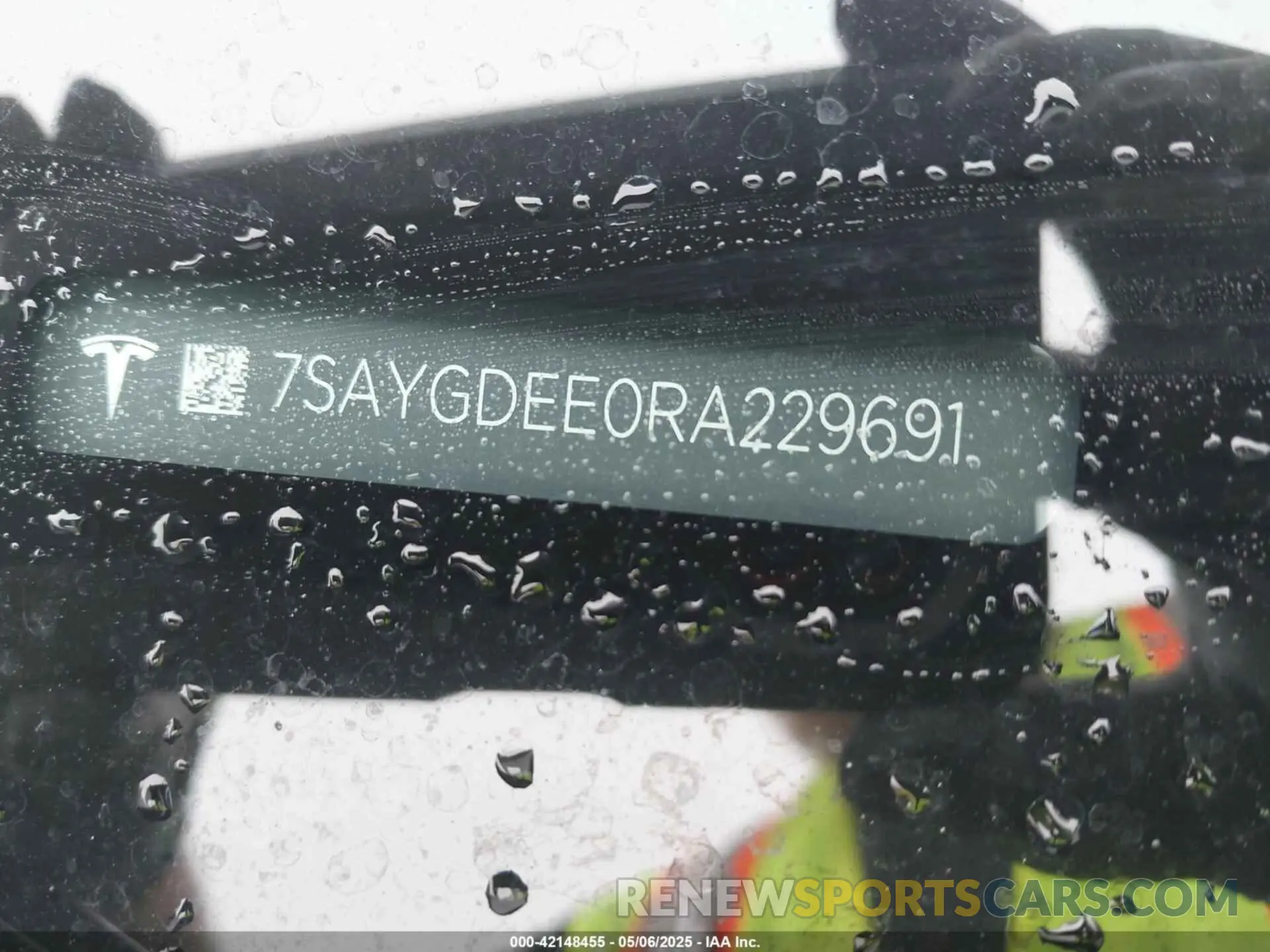 19 fotografías del automóvil dañado 7SAYGDEE0RA229691 TESLA MODEL Y 2024