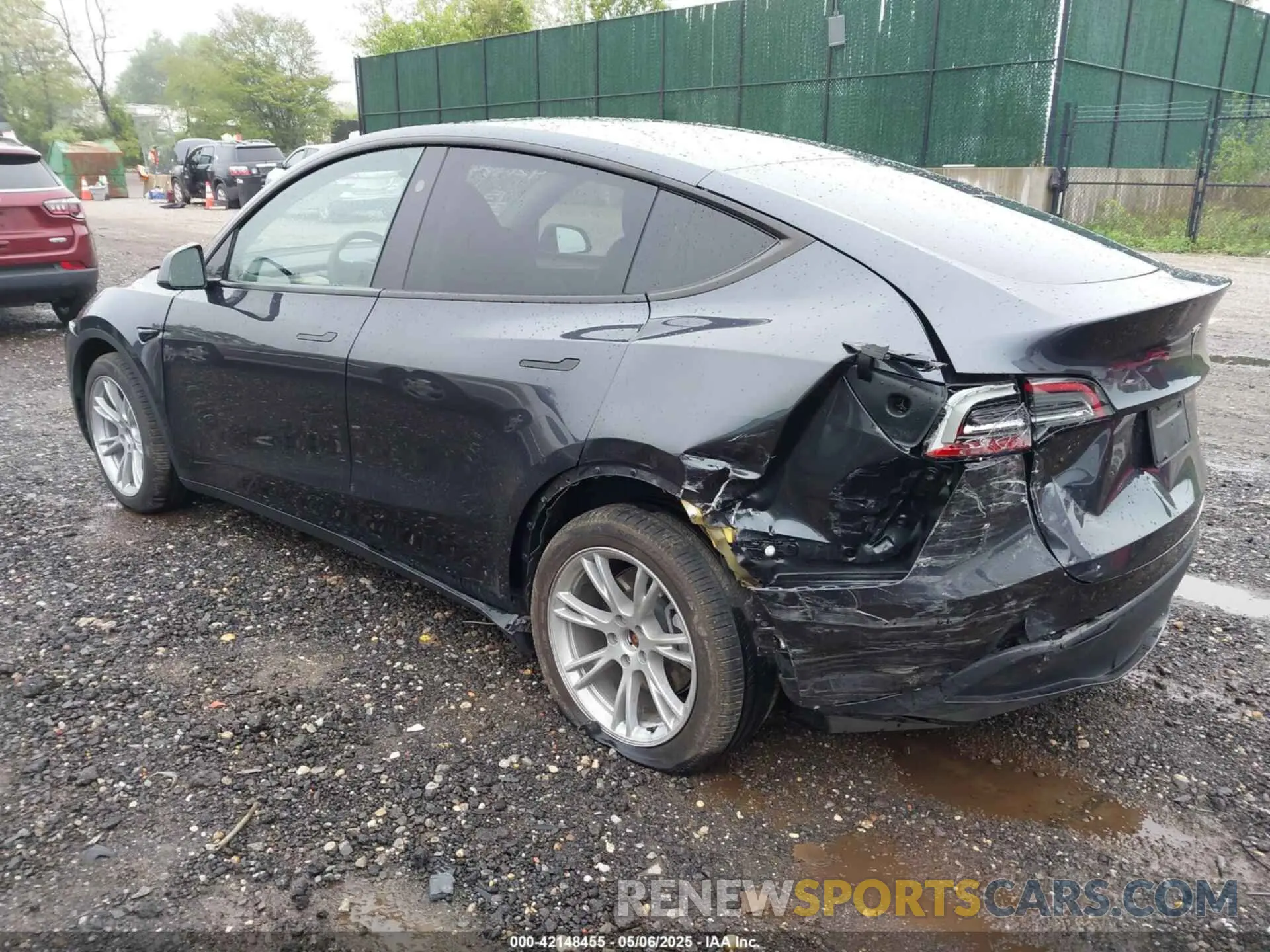 3 fotografías del automóvil dañado 7SAYGDEE0RA229691 TESLA MODEL Y 2024