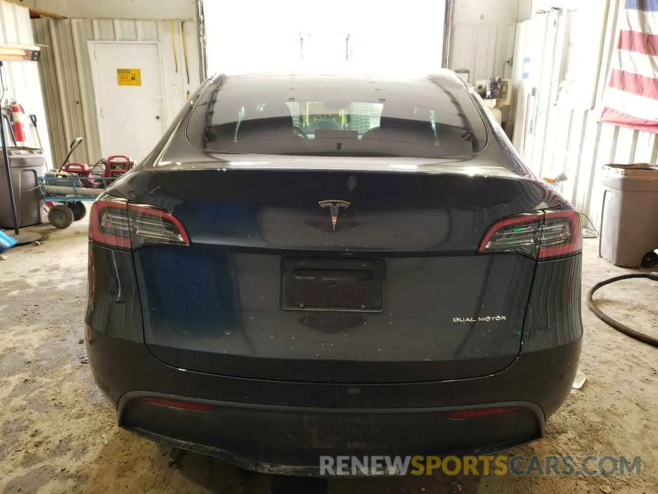 6 fotografías del automóvil dañado 7SAYGDEE0RA247799 TESLA MODEL Y 2024