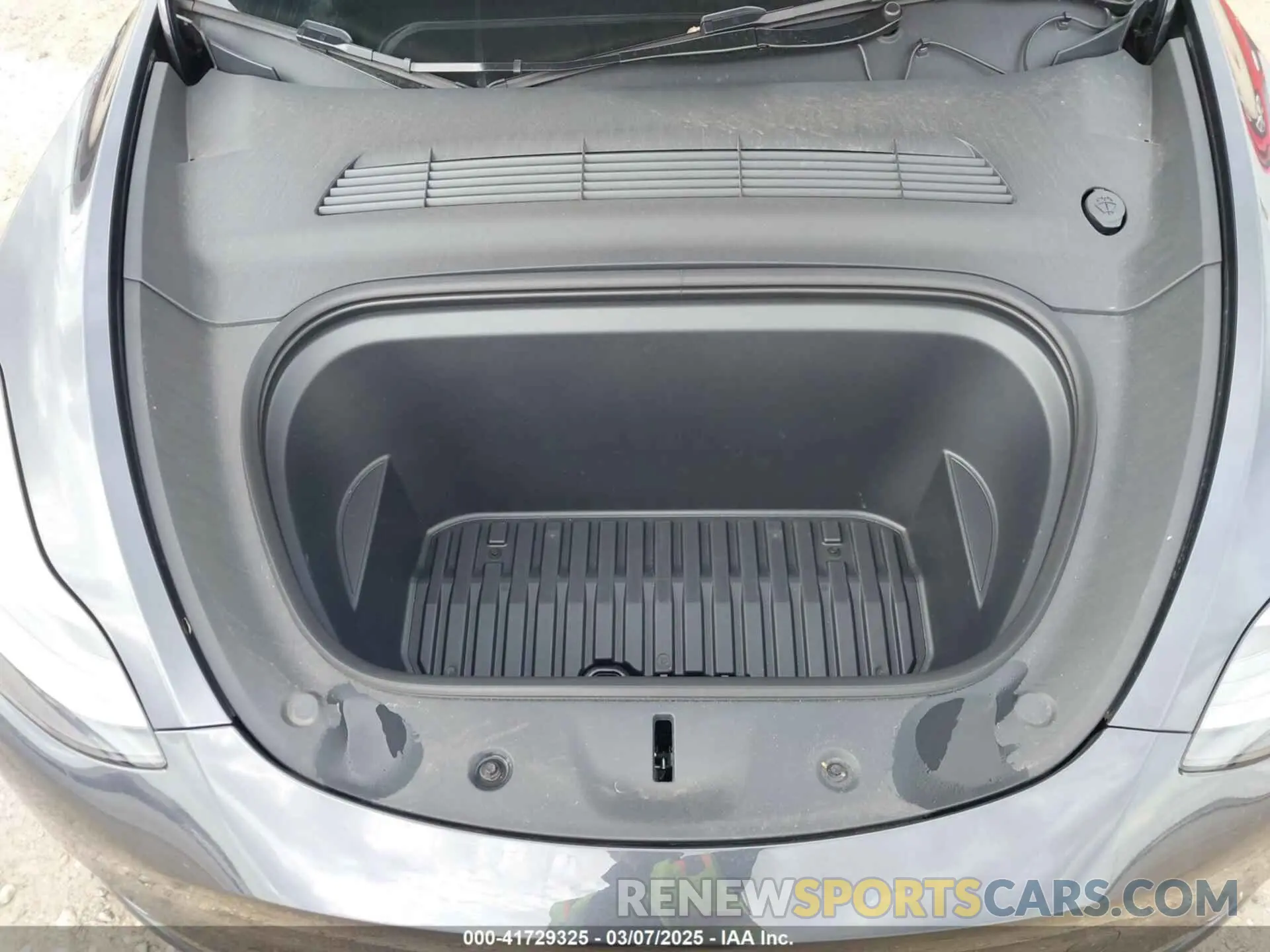 10 fotografías del automóvil dañado 7SAYGDEE0RA261489 TESLA MODEL Y 2024