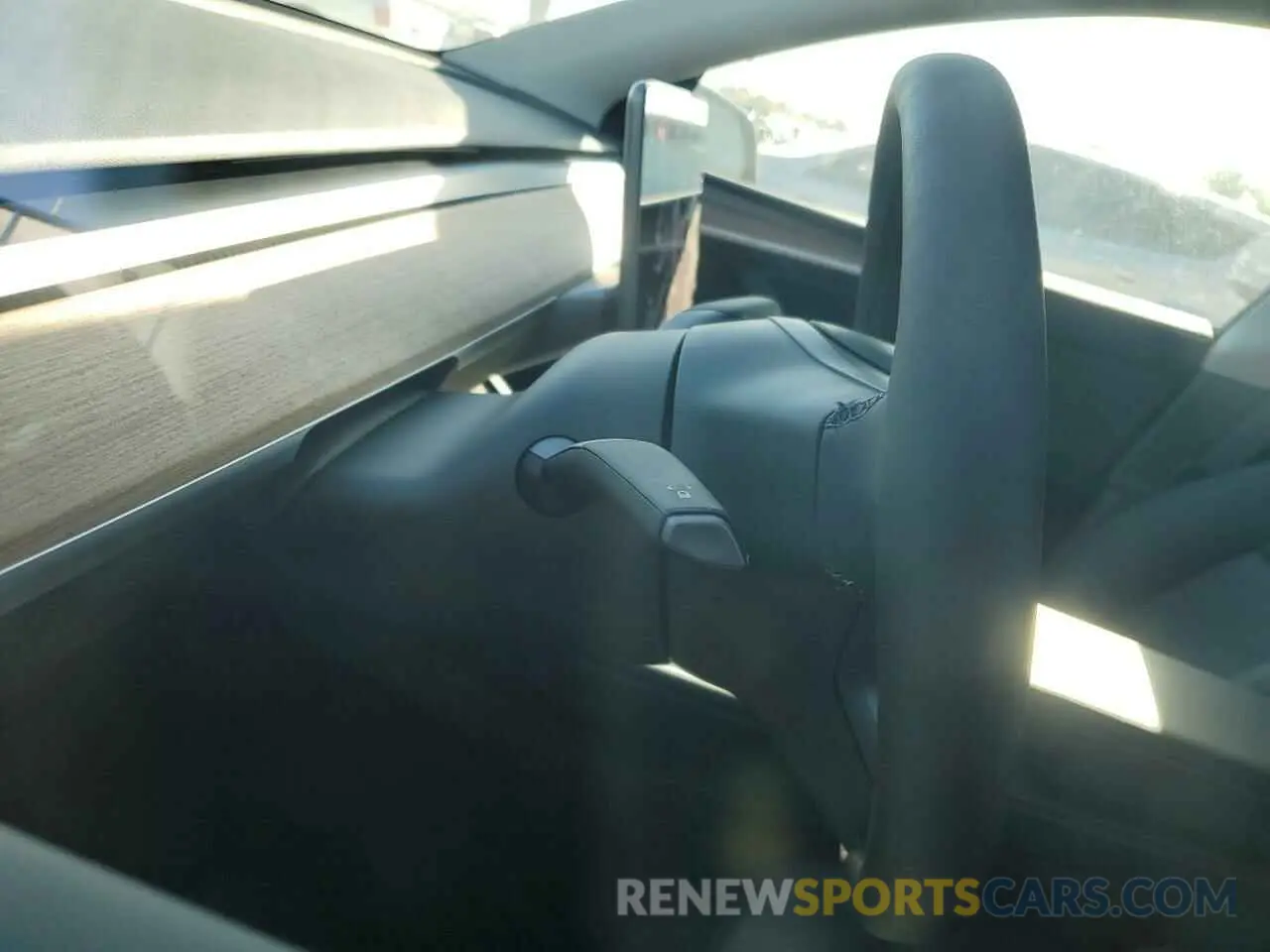 9 fotografías del automóvil dañado 7SAYGDEE0RA299398 TESLA MODEL Y 2024