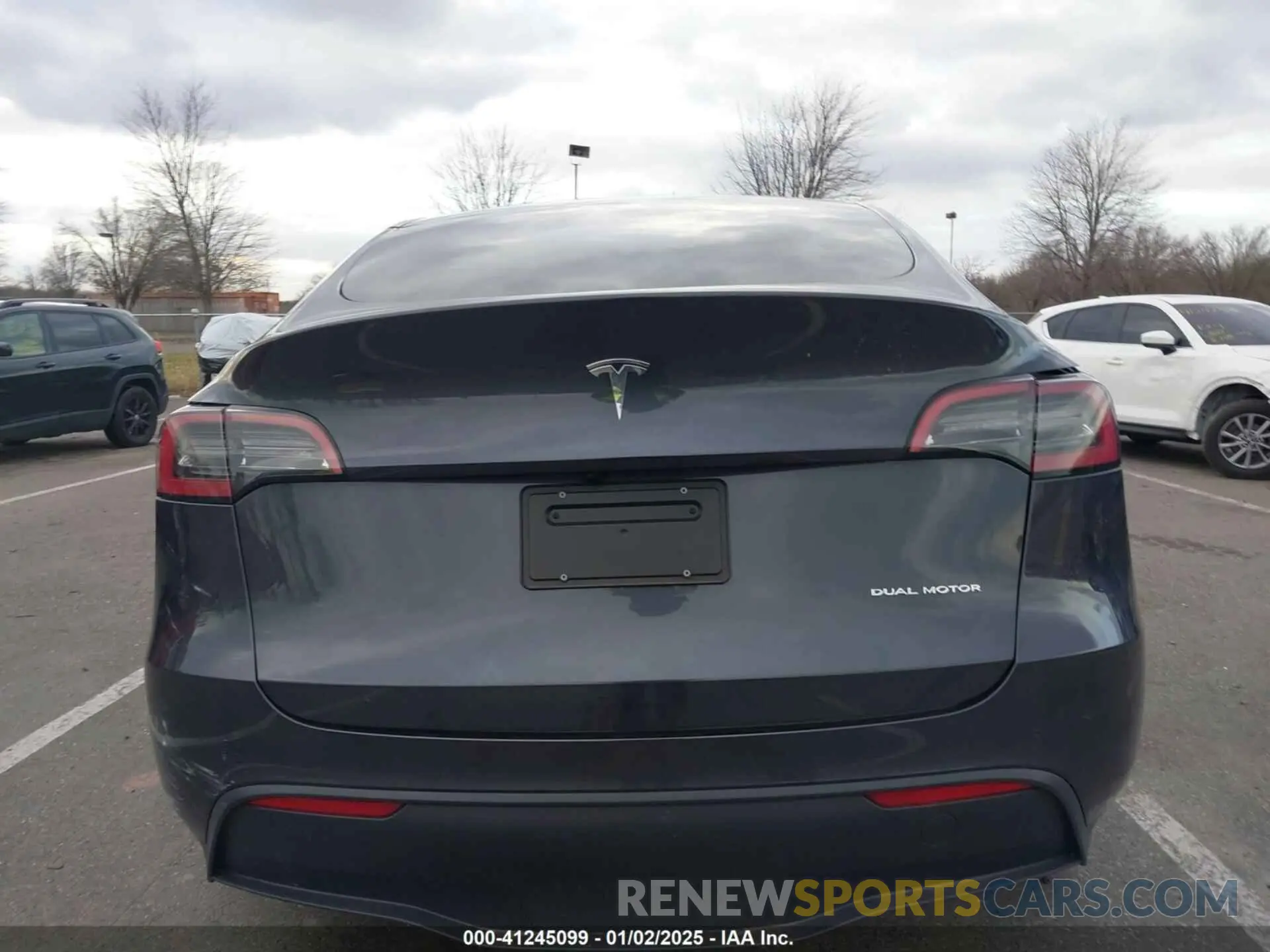 16 fotografías del automóvil dañado 7SAYGDEE0RA330083 TESLA MODEL Y 2024
